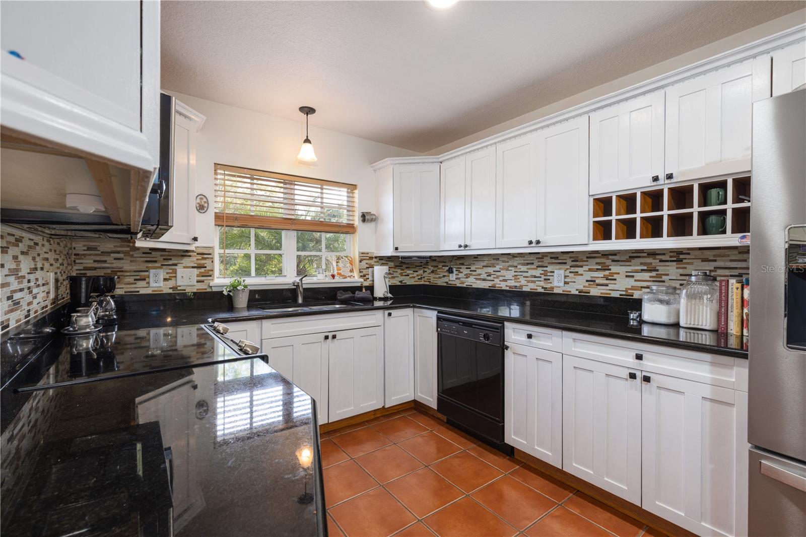 Image 32 of 74 For 1405 Hilltop Drive