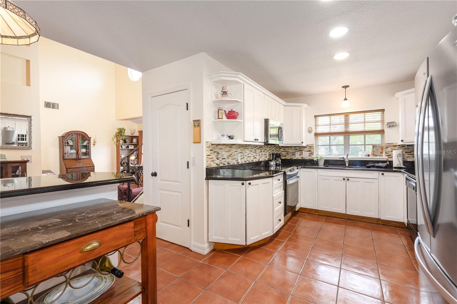 Image 33 of 74 For 1405 Hilltop Drive