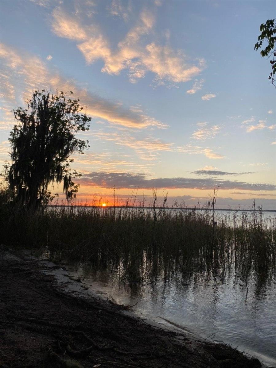 Image 6 of 28 For 3231 Landing View