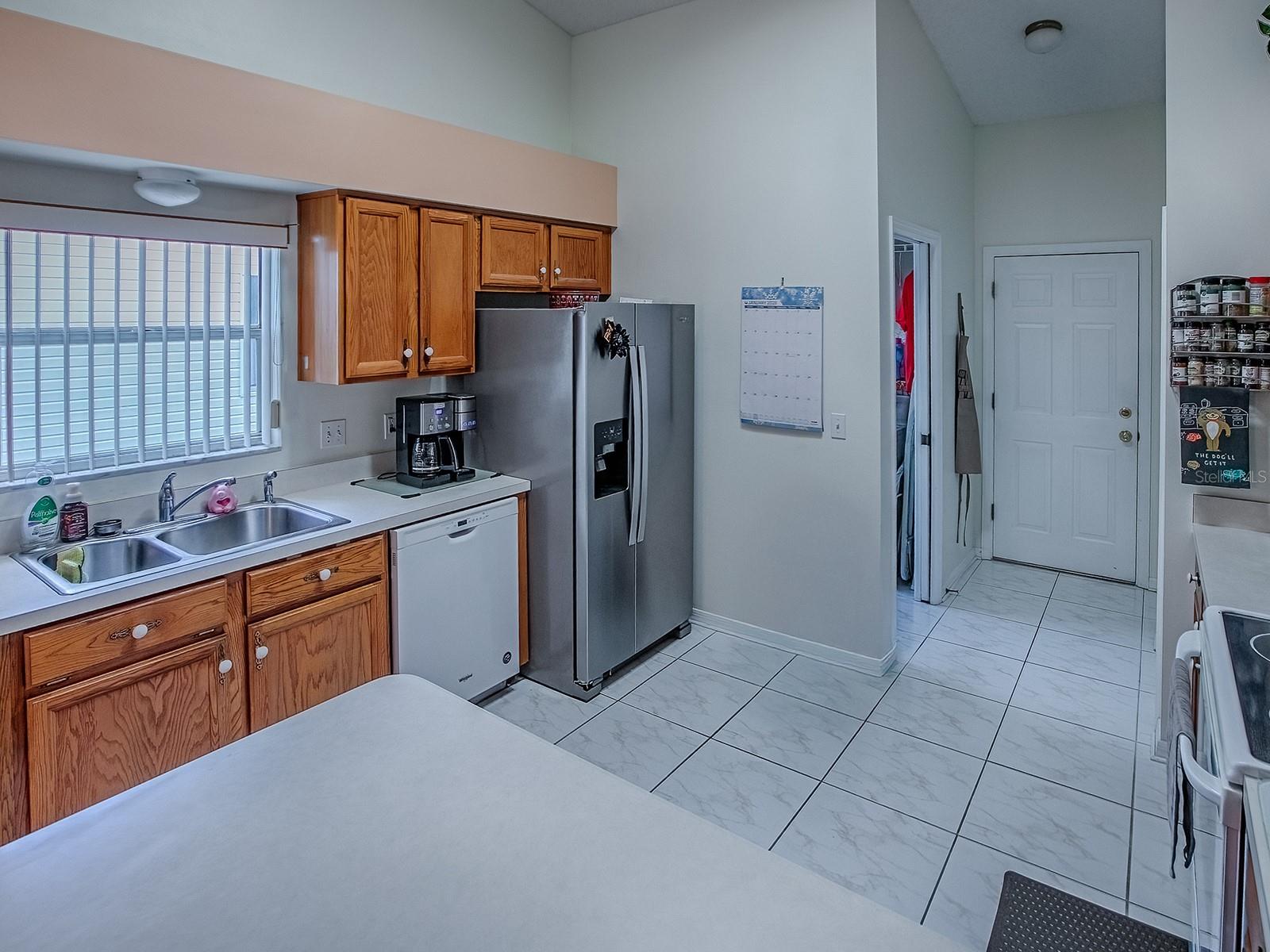 Image 10 of 48 For 4552 Peach Tree Street