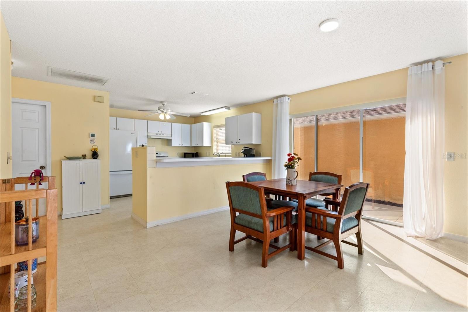 Image 6 of 19 For 876 Radclife Berea Place