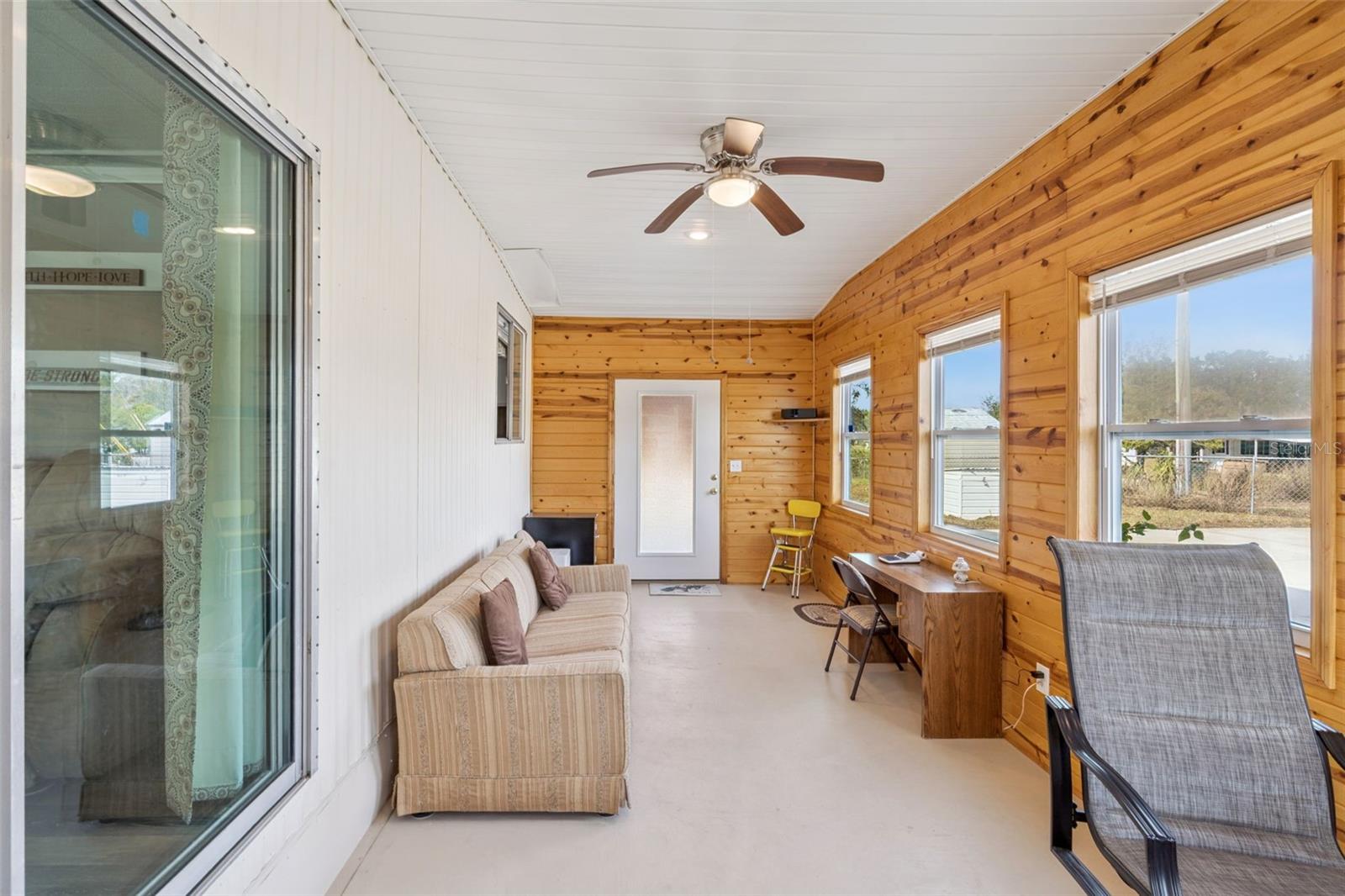 Image 5 of 38 For 10921 Luana Drive