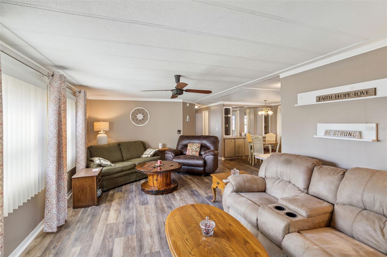 Image 6 of 38 For 10921 Luana Drive