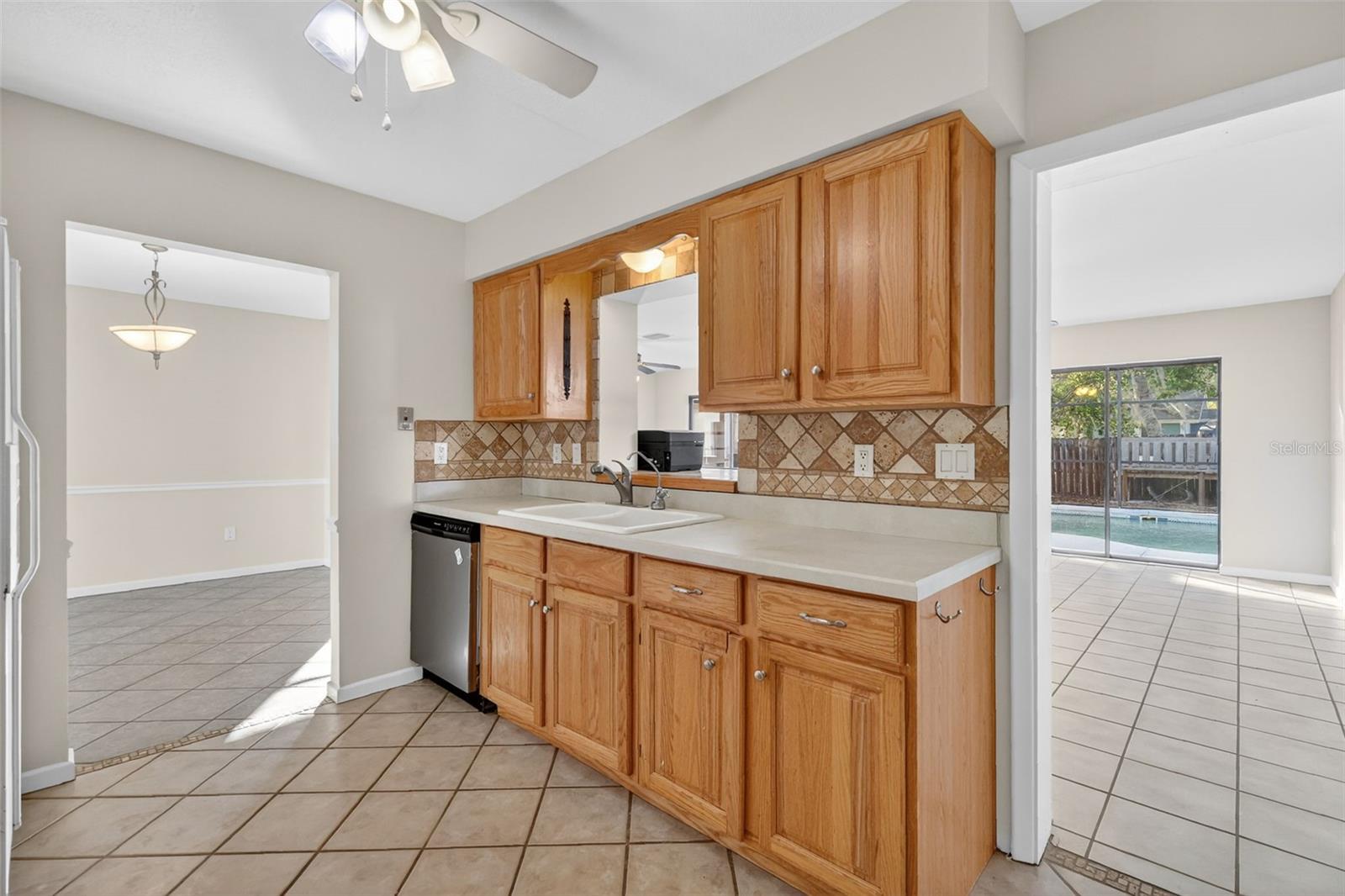 Image 16 of 34 For 40 Kentucky Avenue