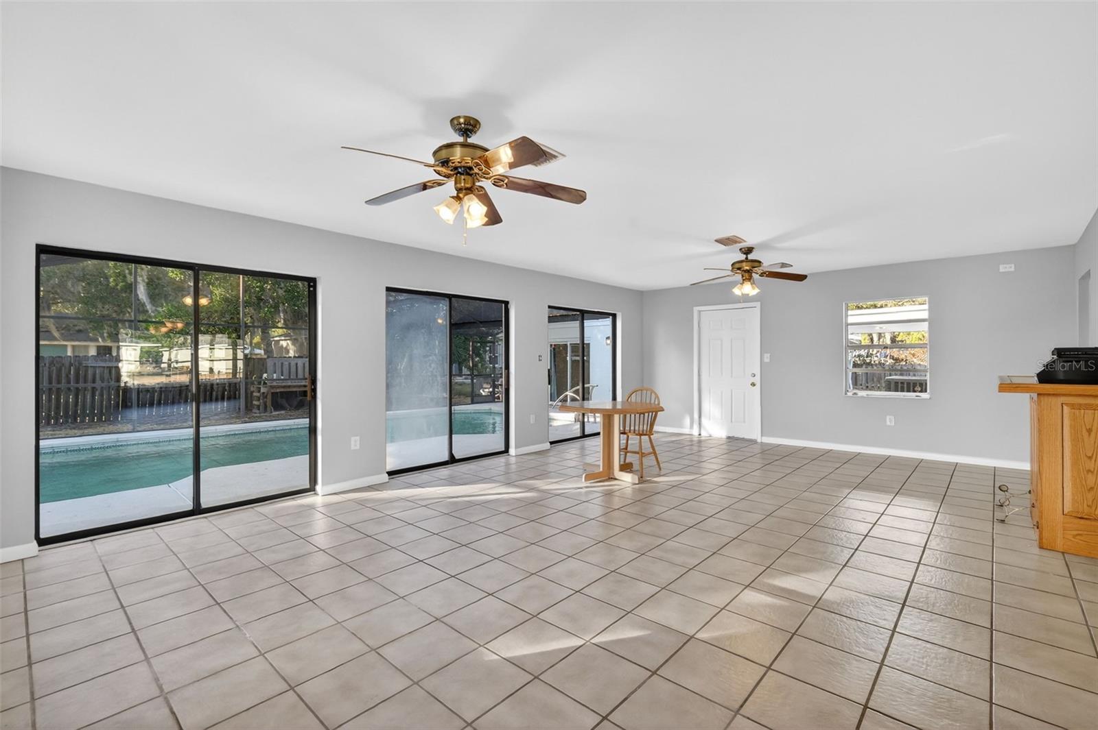 Image 18 of 34 For 40 Kentucky Avenue