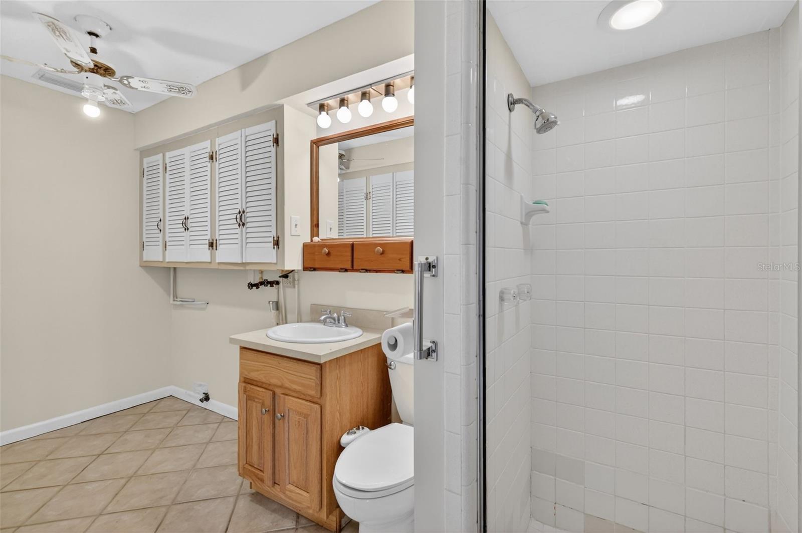 Image 19 of 34 For 40 Kentucky Avenue