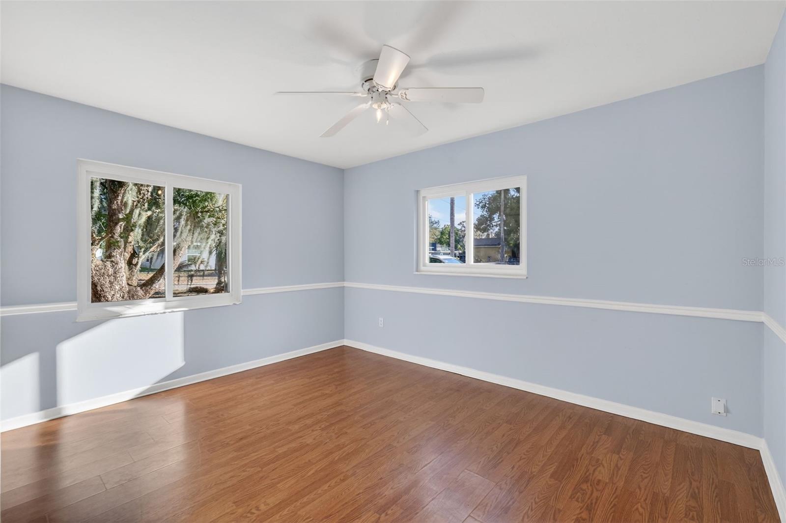 Image 22 of 34 For 40 Kentucky Avenue