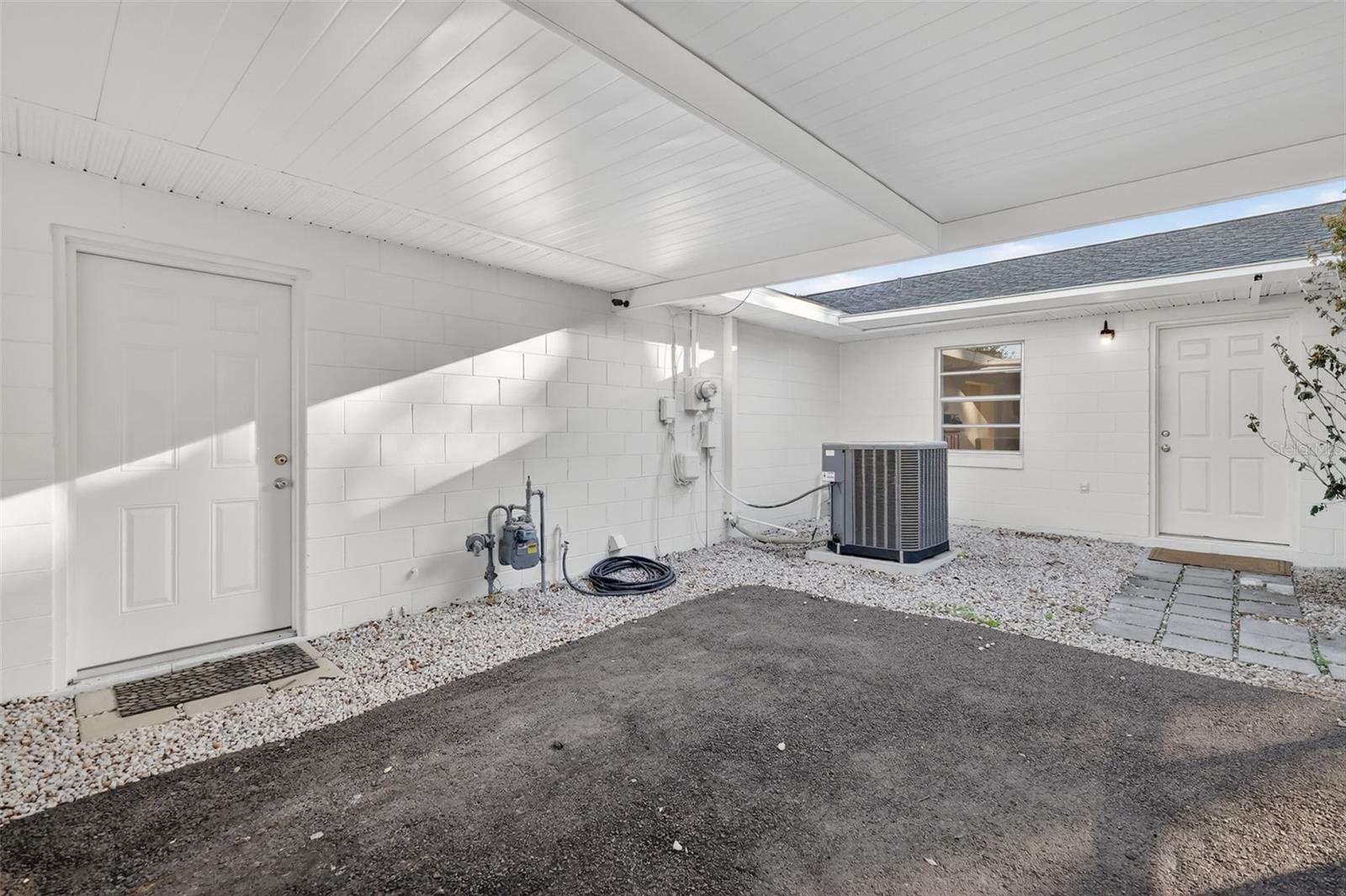 Image 6 of 34 For 40 Kentucky Avenue