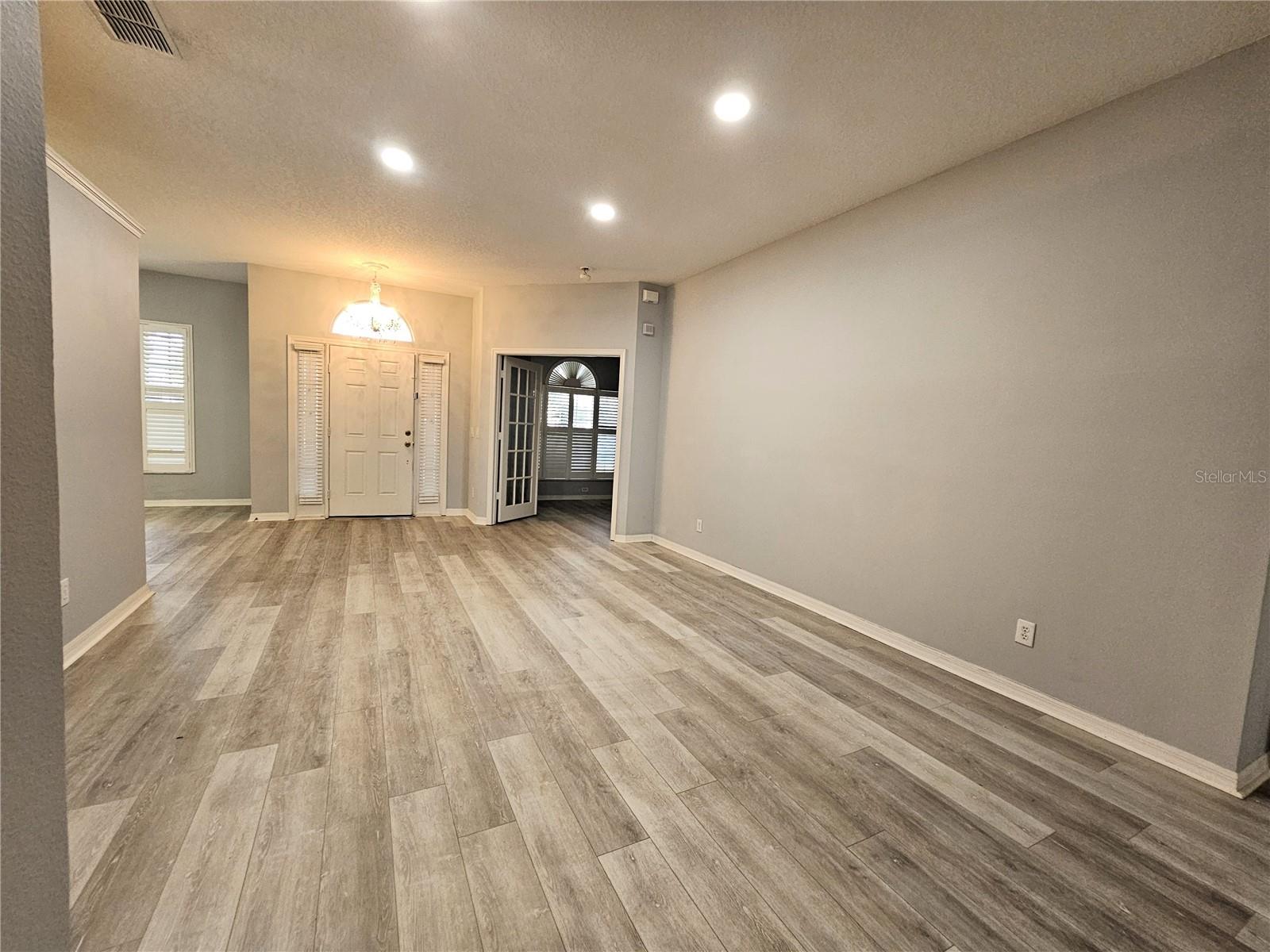 Image 5 of 31 For 413 Heather Hills Drive