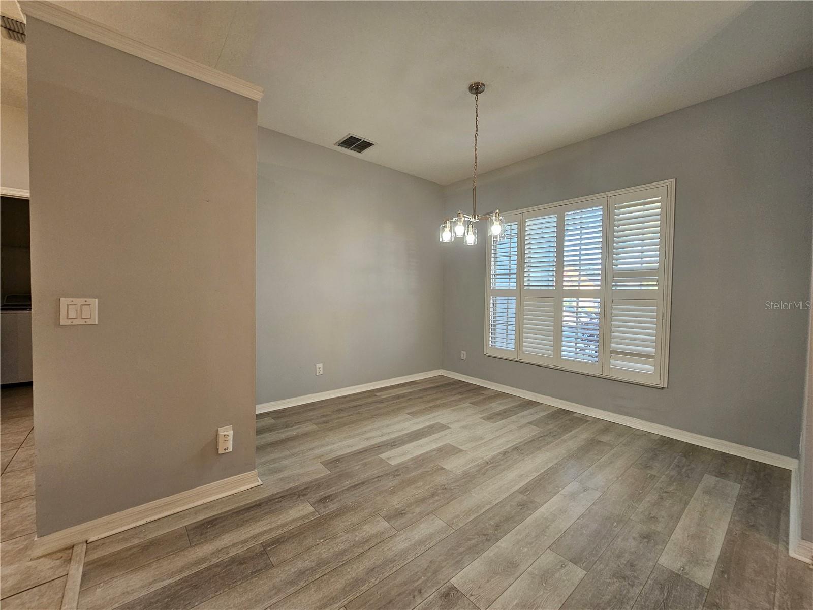 Image 9 of 31 For 413 Heather Hills Drive