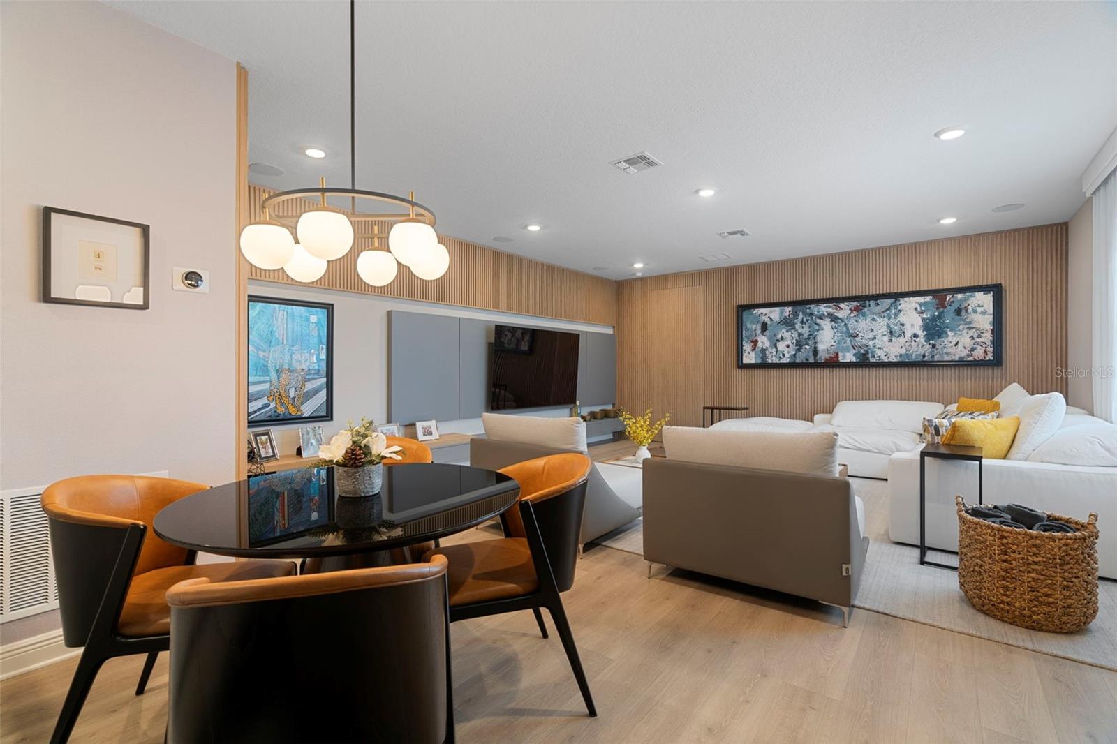 Image 38 of 63 For 16110 Volterra Point