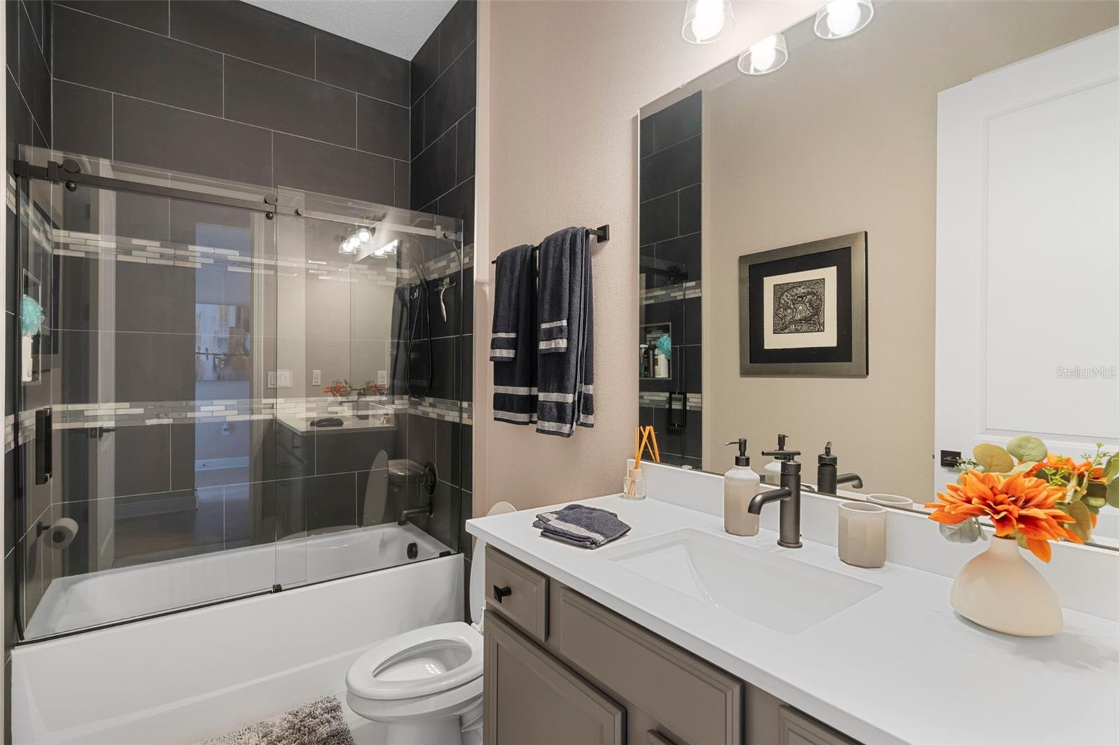 Image 6 of 63 For 16110 Volterra Point