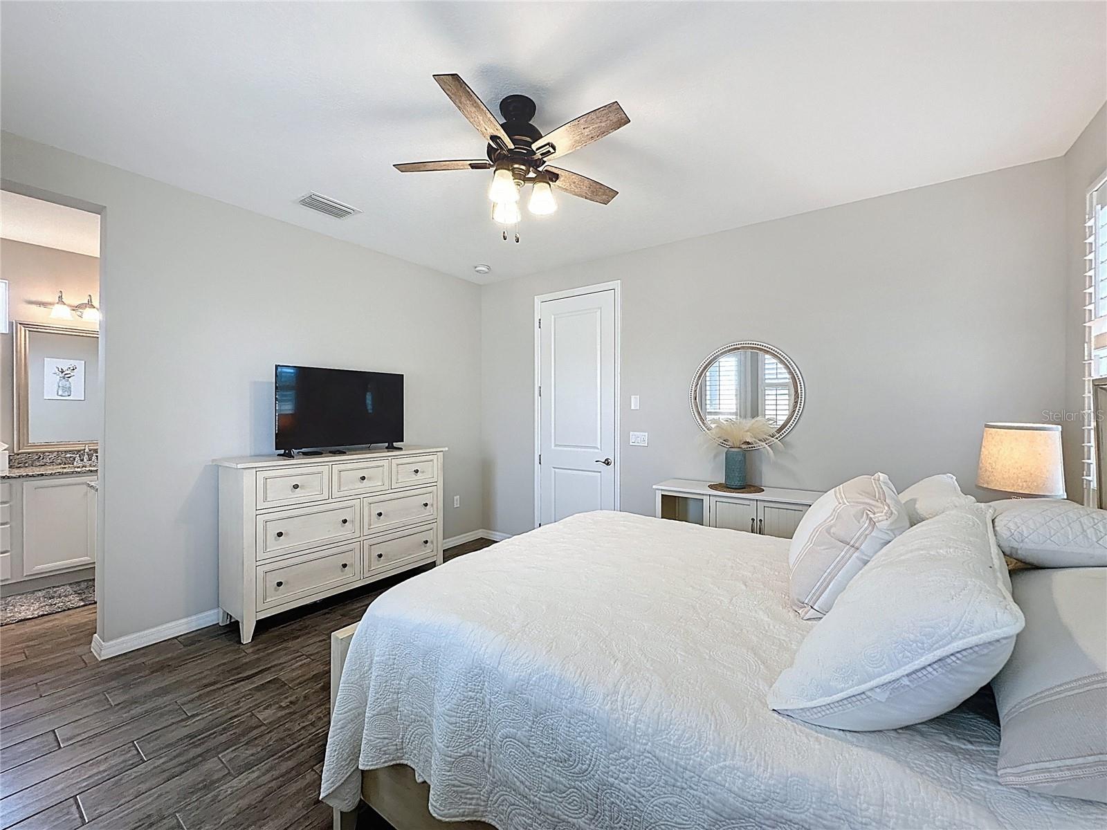 Image 13 of 39 For 321 Alcove Drive