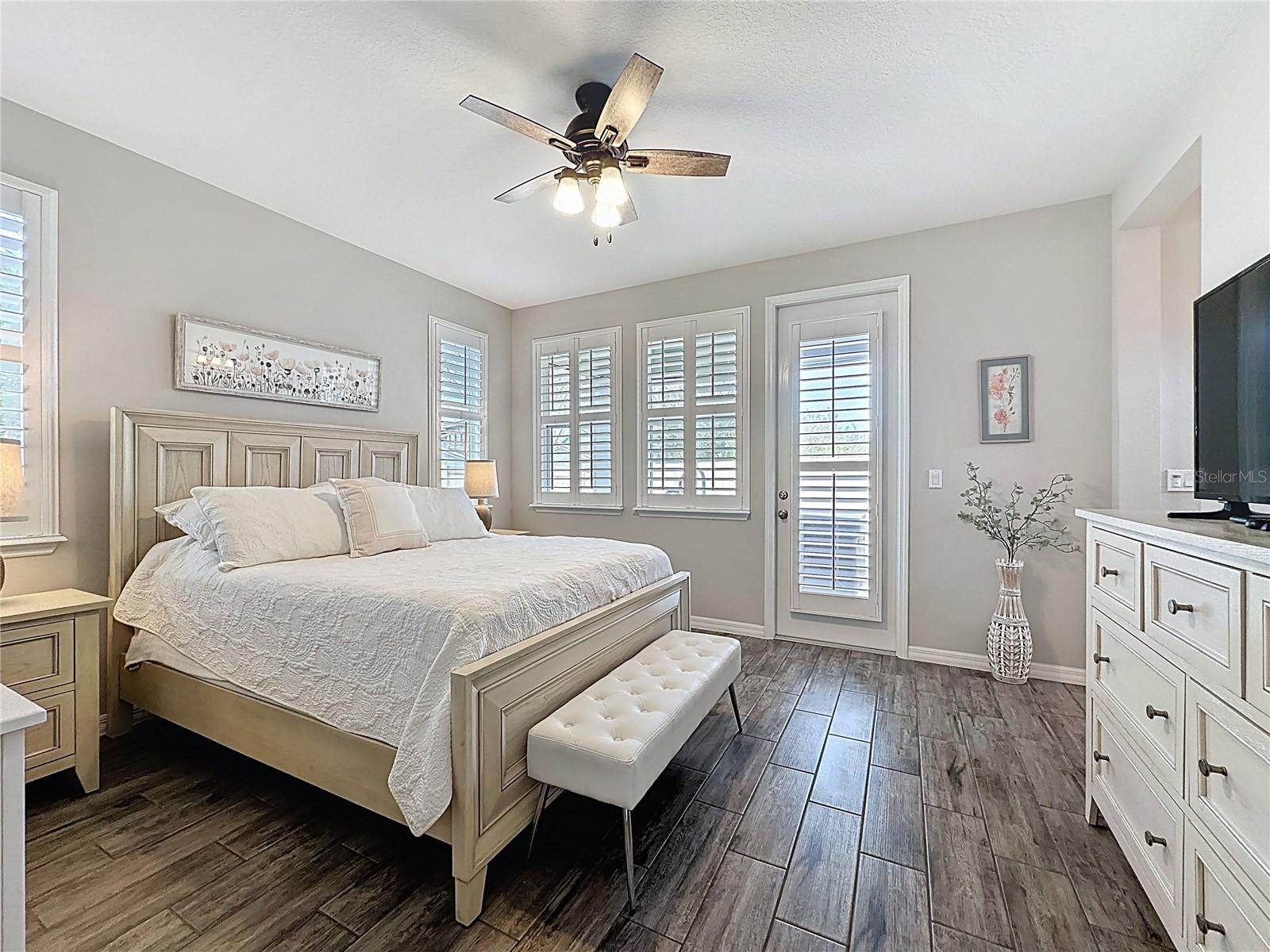 Image 14 of 39 For 321 Alcove Drive