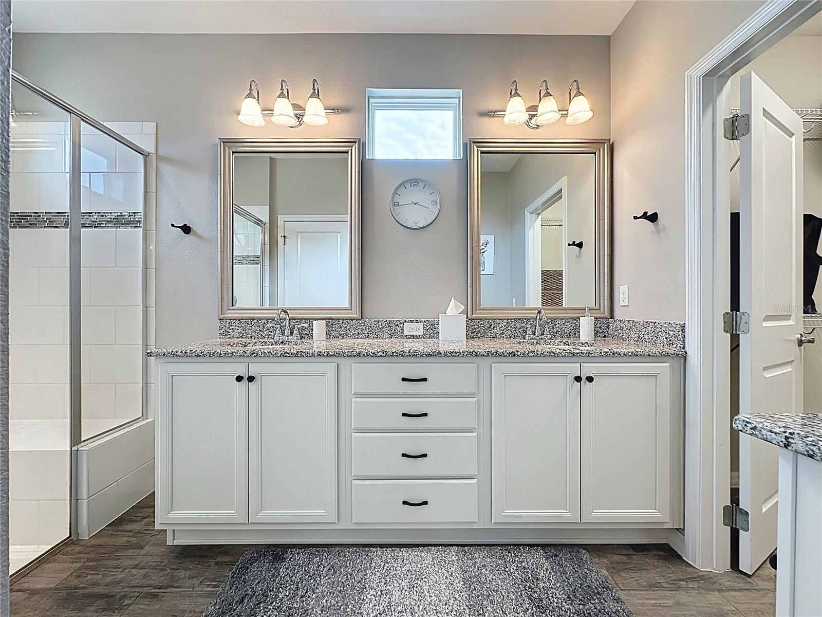 Image 15 of 39 For 321 Alcove Drive