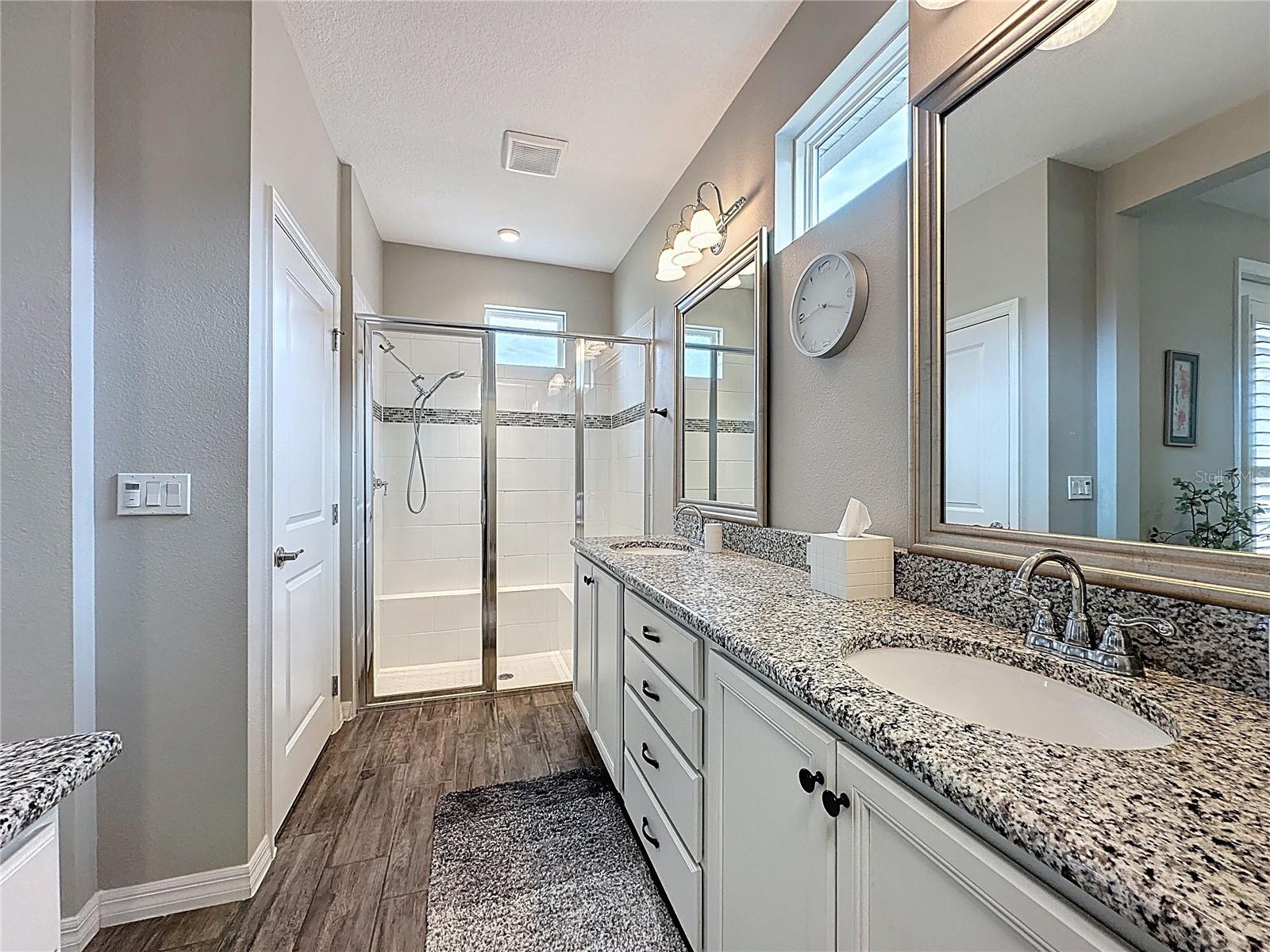 Image 16 of 39 For 321 Alcove Drive