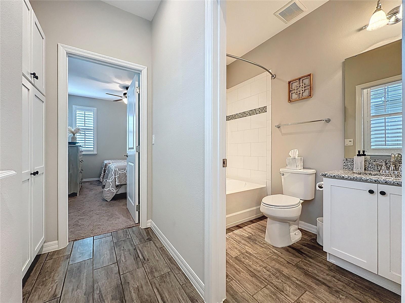 Image 21 of 39 For 321 Alcove Drive