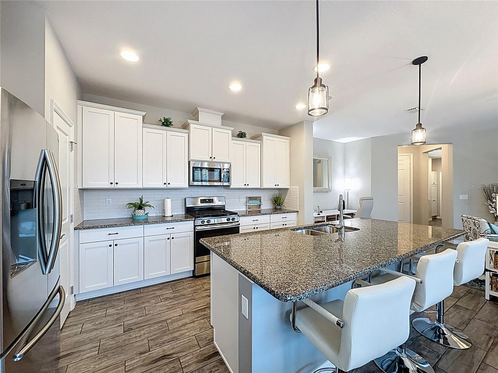 Image 6 of 39 For 321 Alcove Drive