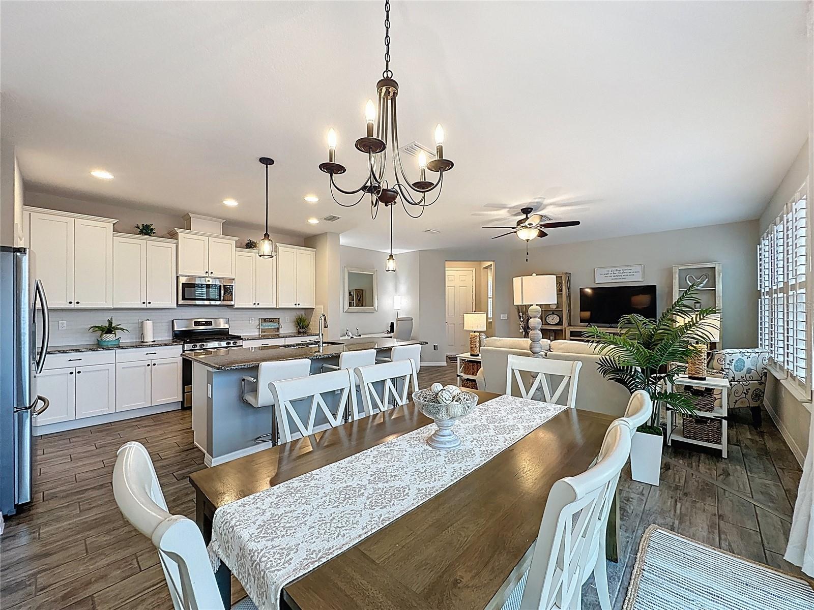 Image 7 of 39 For 321 Alcove Drive