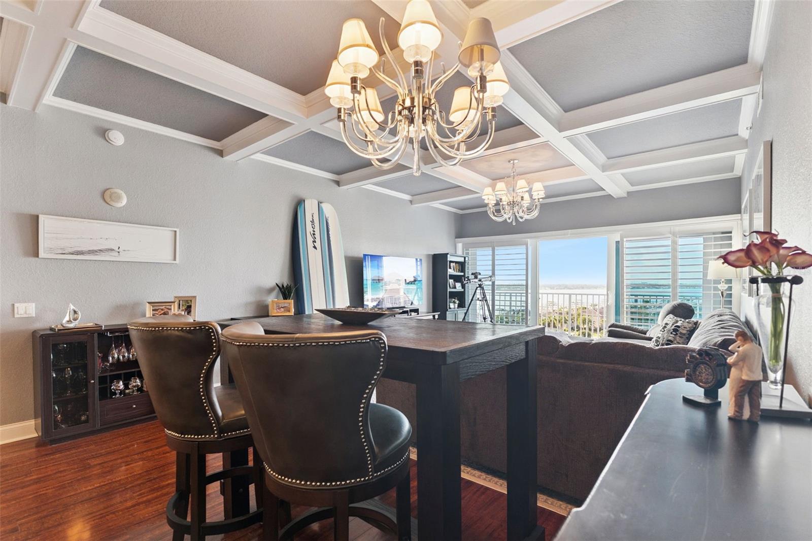 Image 6 of 46 For 2 Oceans West Boulevard 704