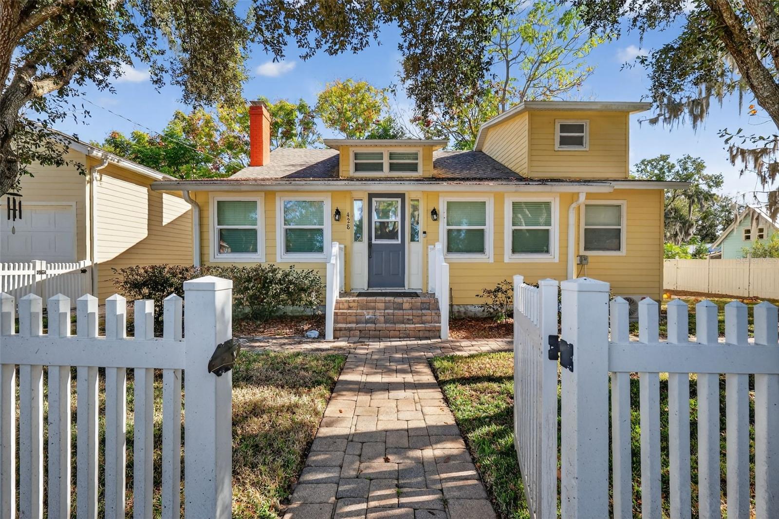 Image 2 of 42 For 428 Hillcrest Court