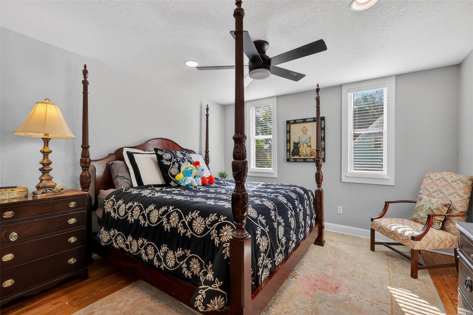 Image 23 of 42 For 428 Hillcrest Court