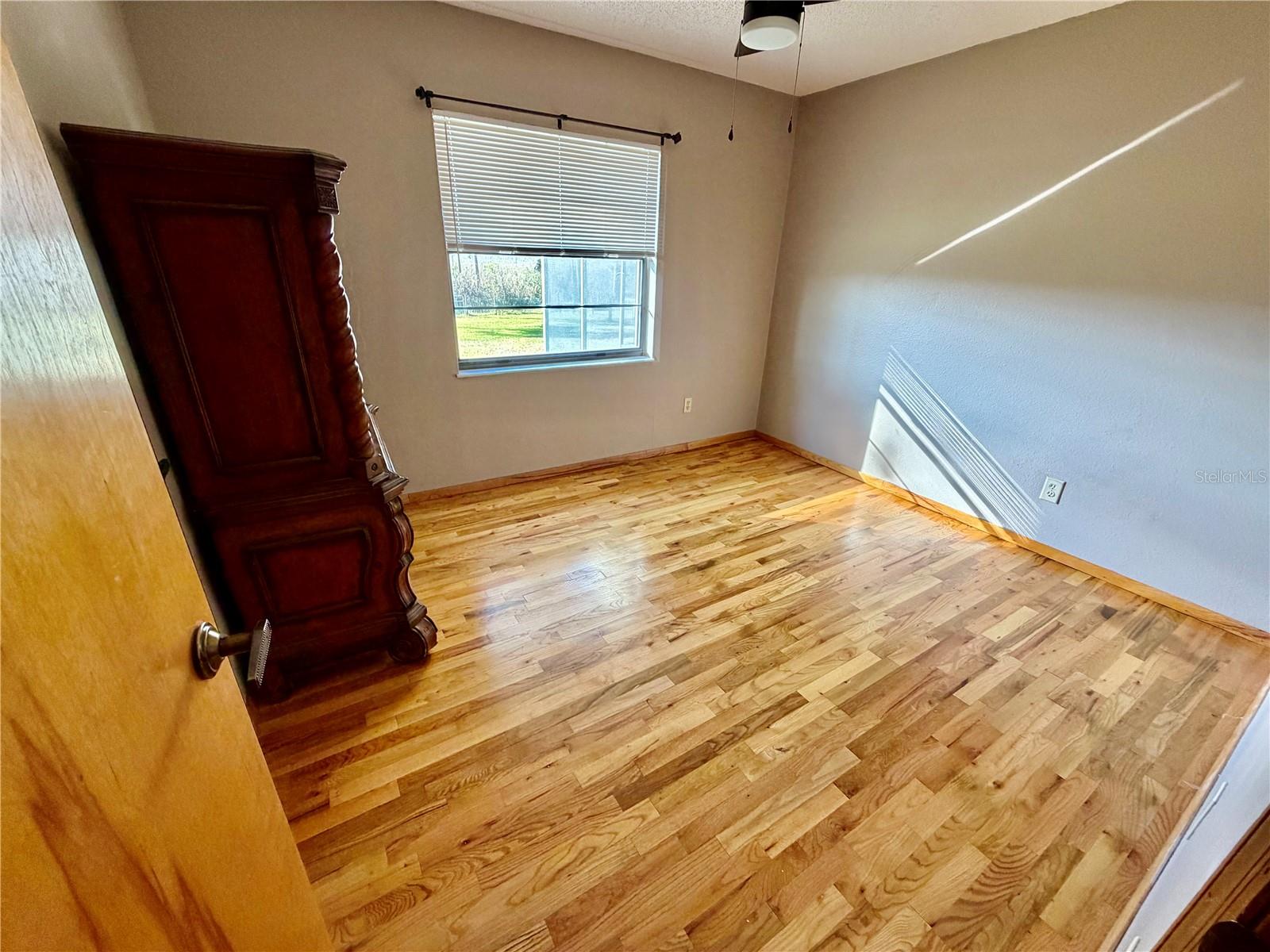 Image 23 of 60 For 41041 Whilden Lane