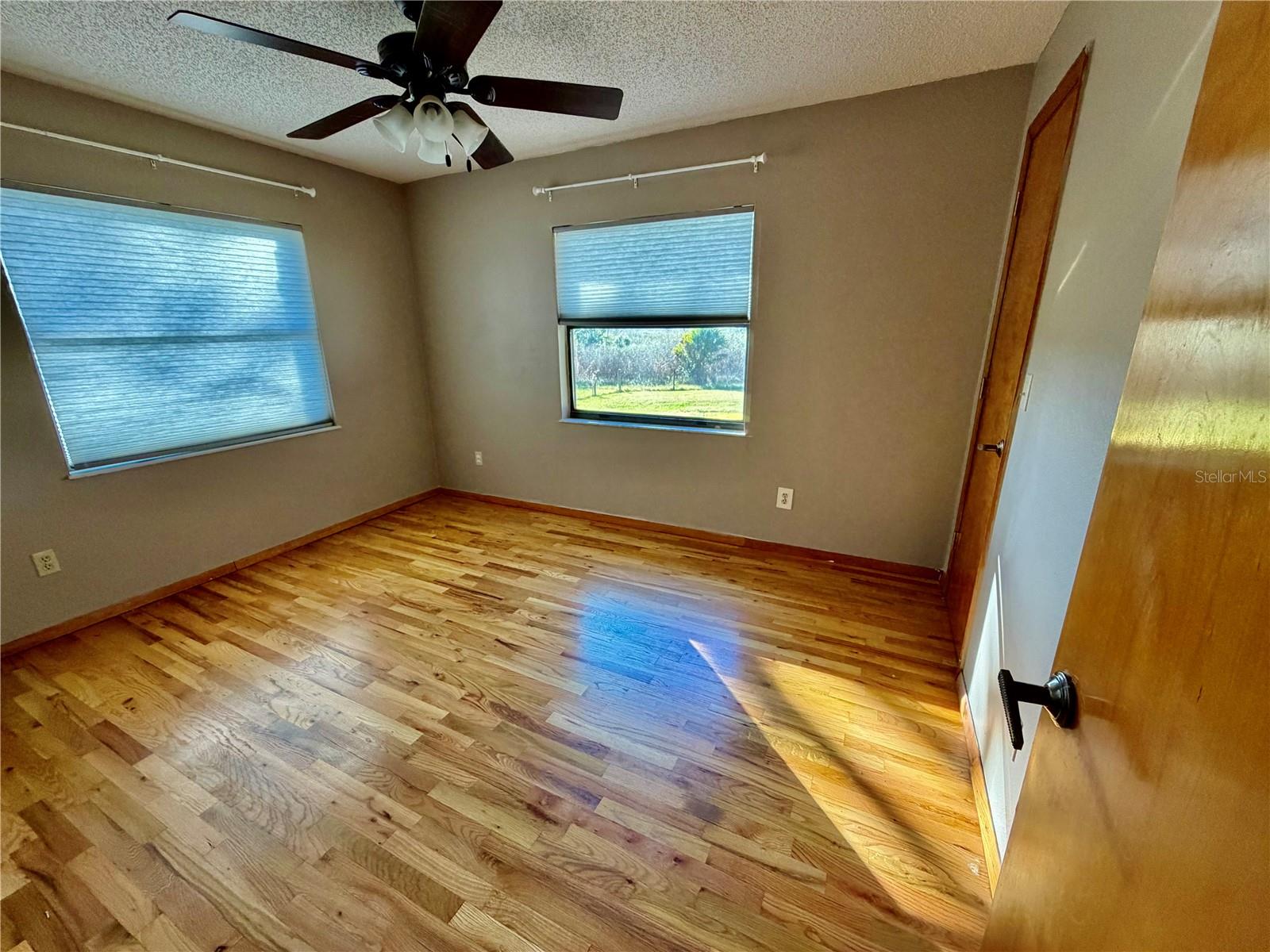 Image 24 of 60 For 41041 Whilden Lane