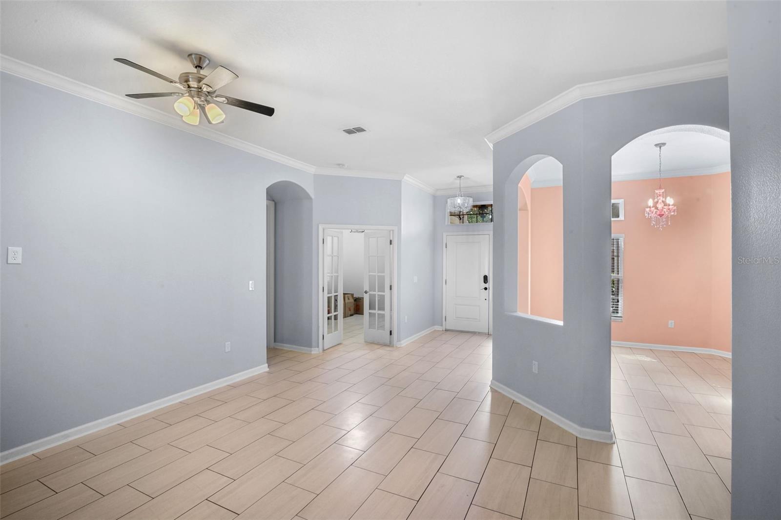 Image 10 of 40 For 410 Sauvignon Way