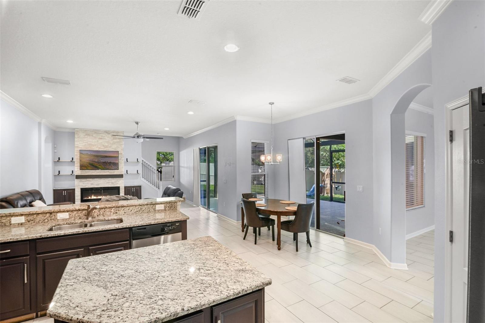 Image 14 of 40 For 410 Sauvignon Way