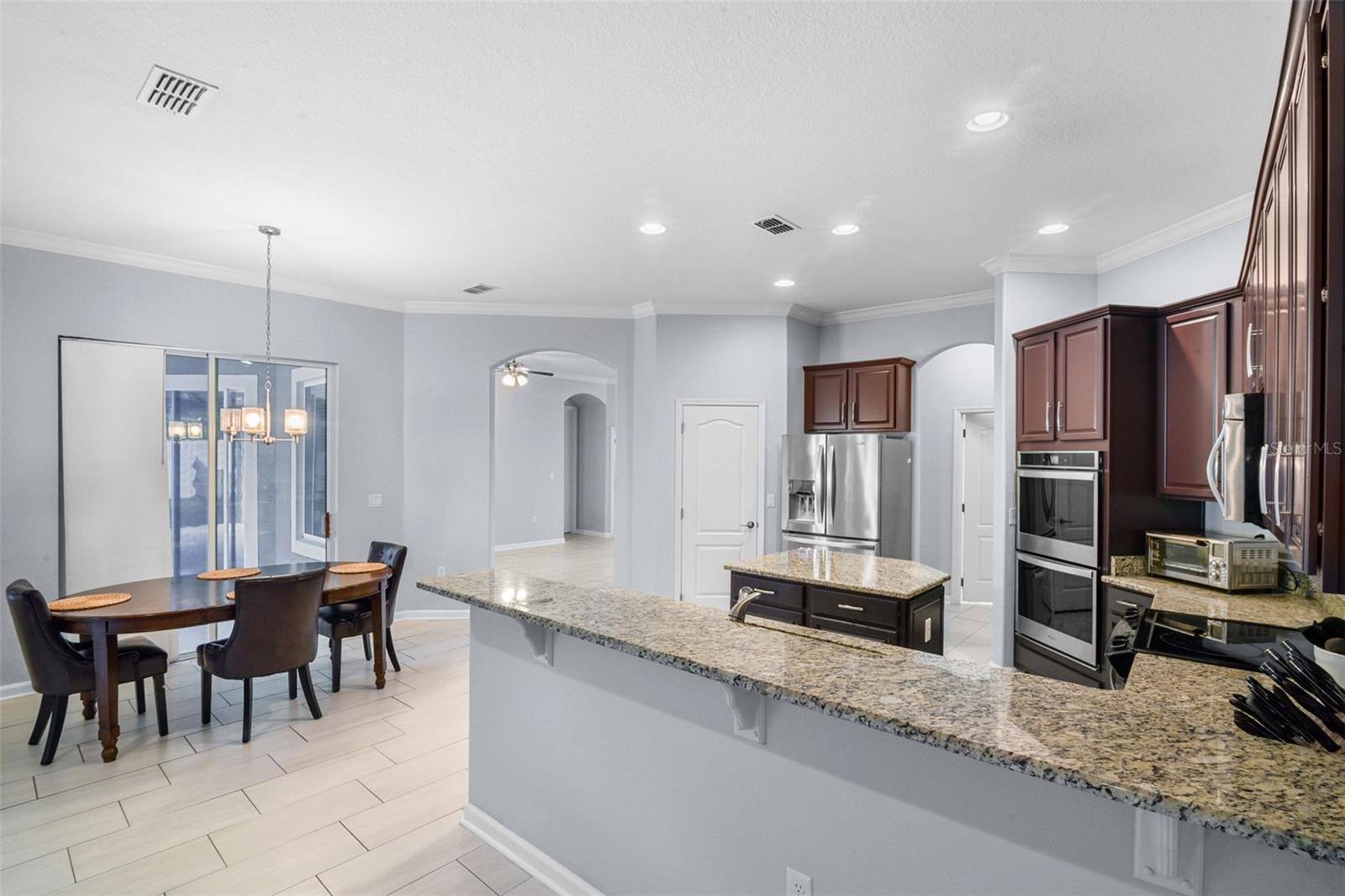 Image 15 of 40 For 410 Sauvignon Way