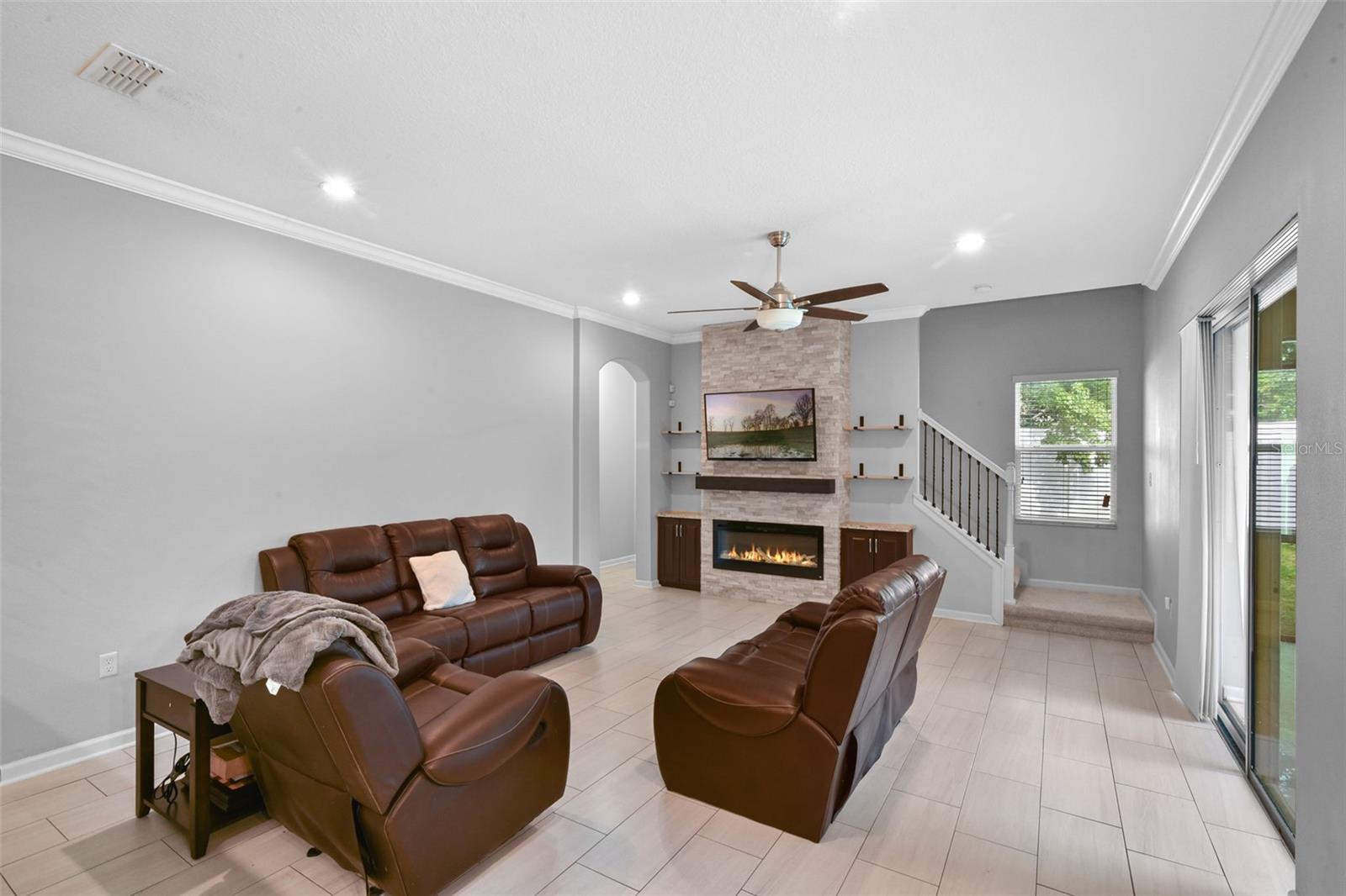 Image 17 of 40 For 410 Sauvignon Way