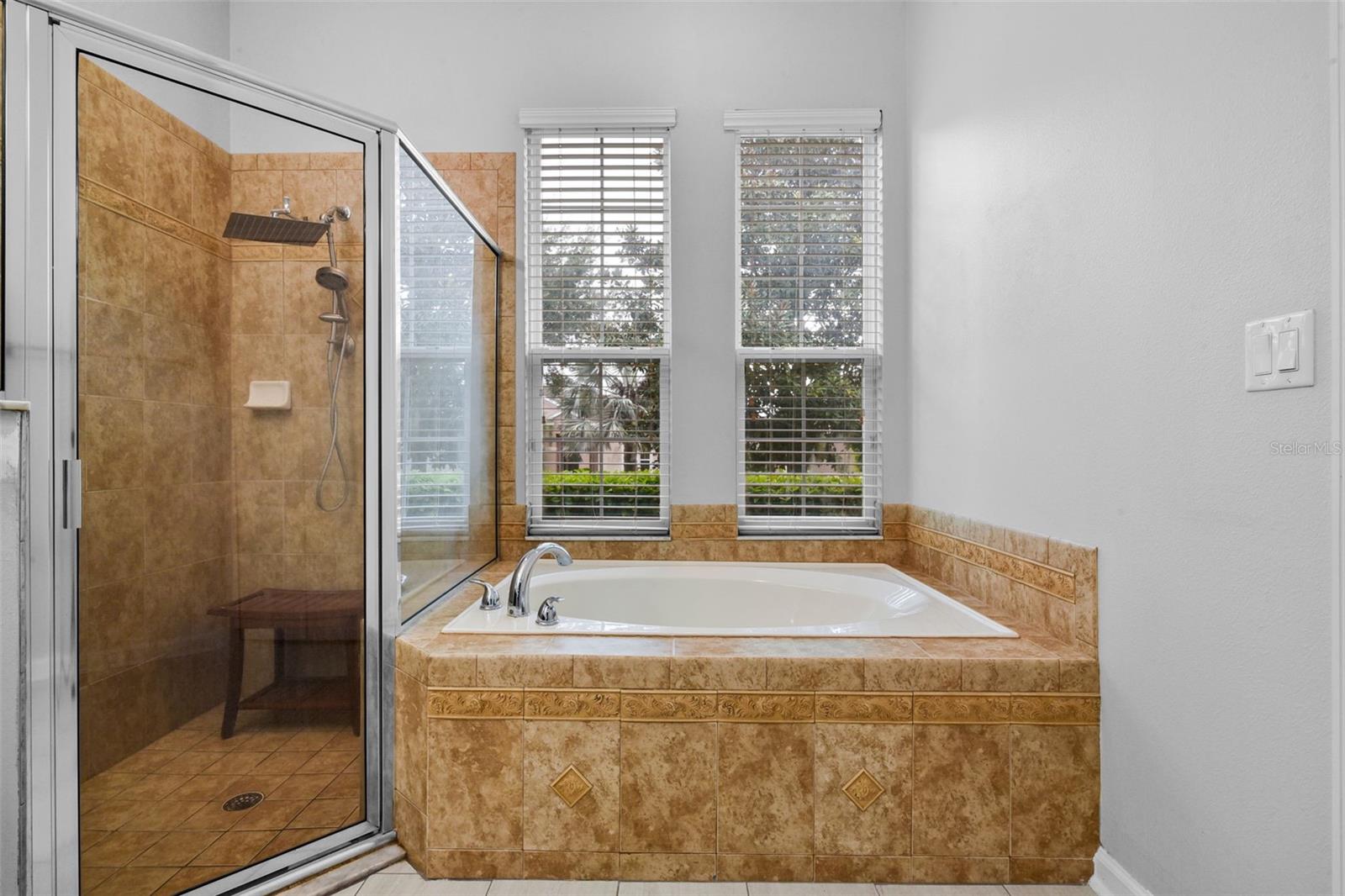 Image 23 of 40 For 410 Sauvignon Way