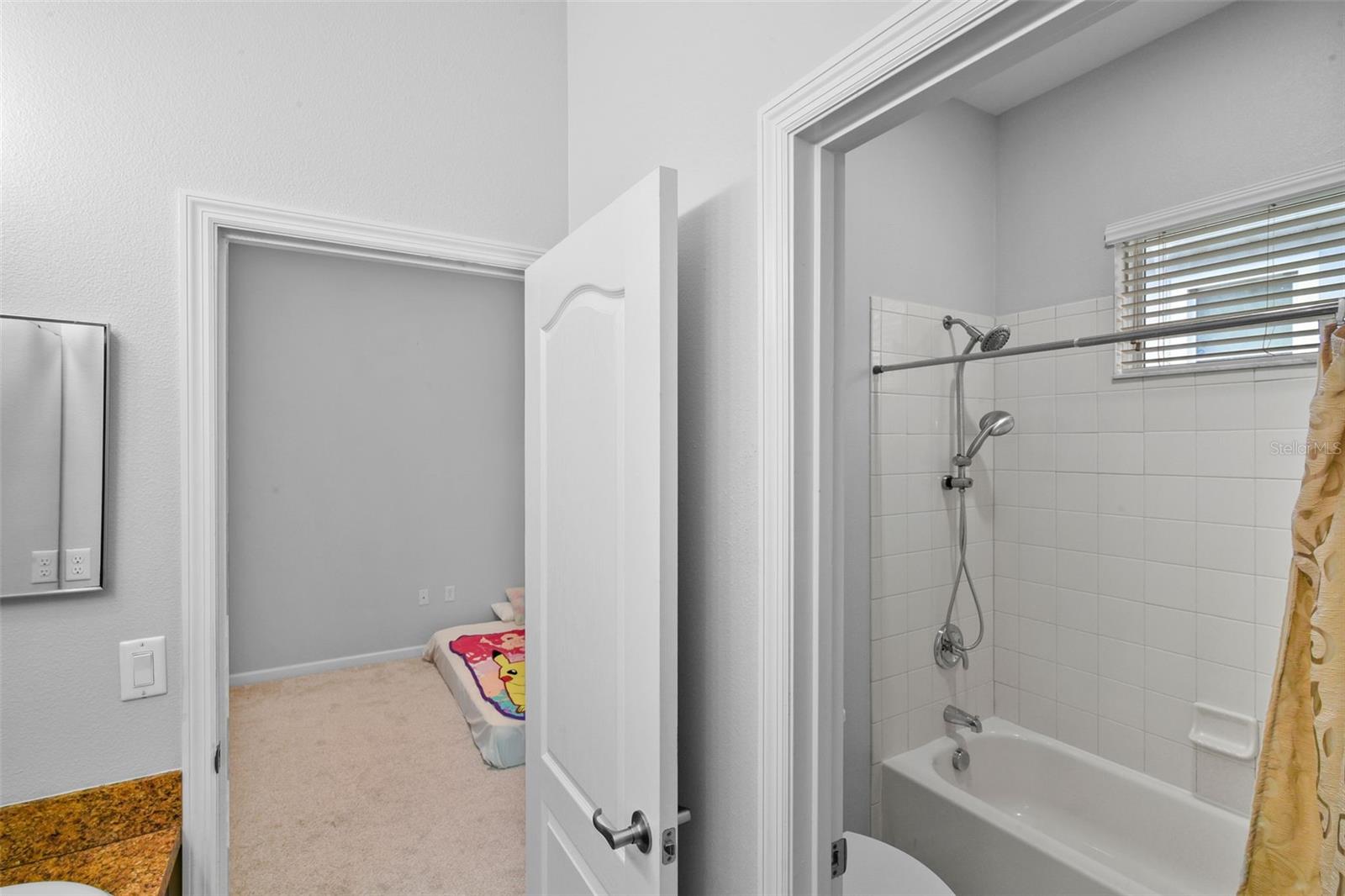 Image 28 of 40 For 410 Sauvignon Way