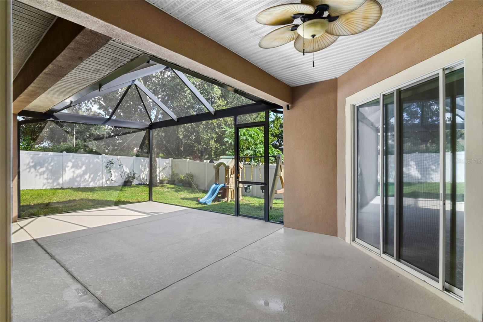 Image 33 of 40 For 410 Sauvignon Way