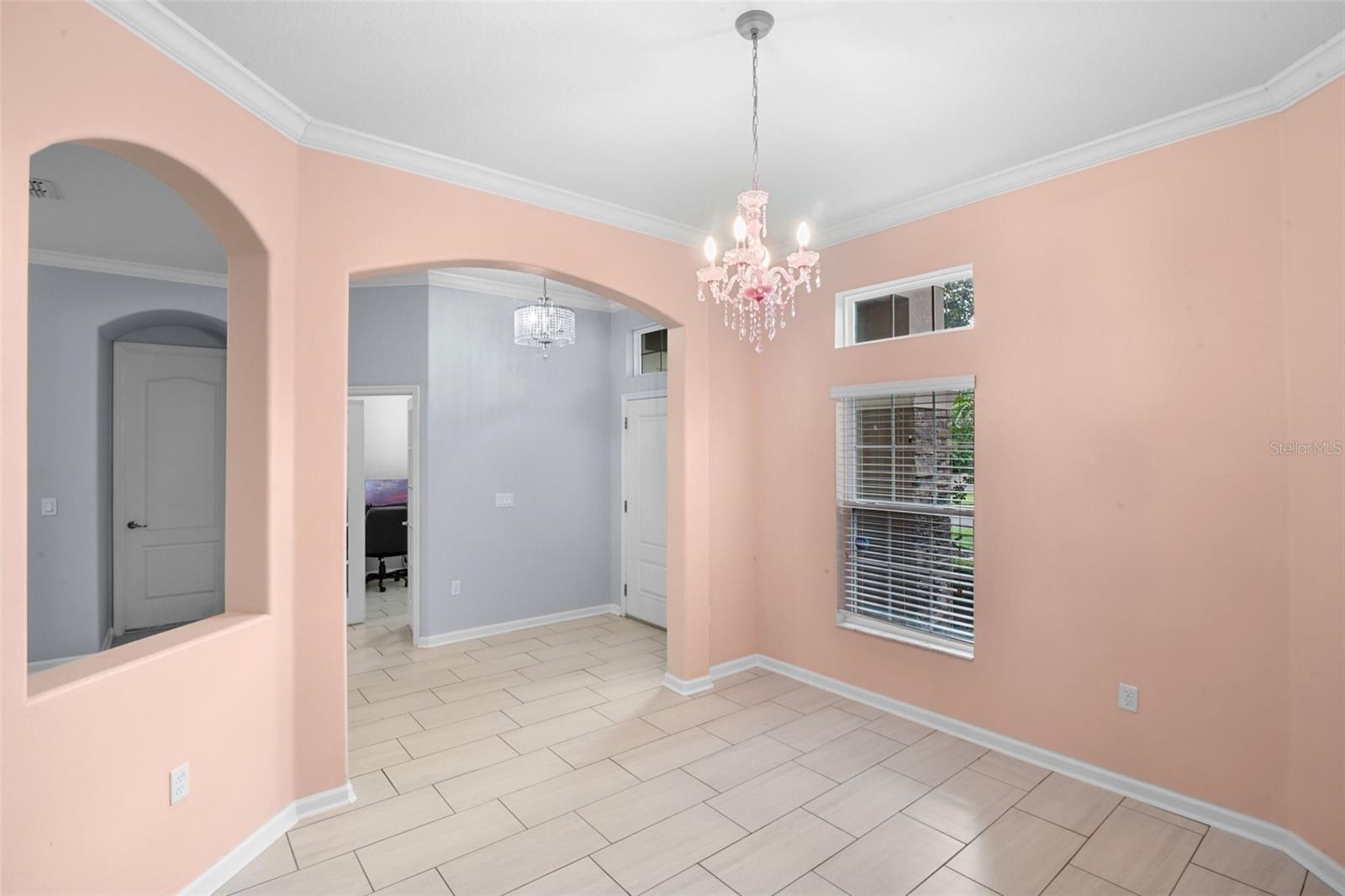 Image 7 of 40 For 410 Sauvignon Way