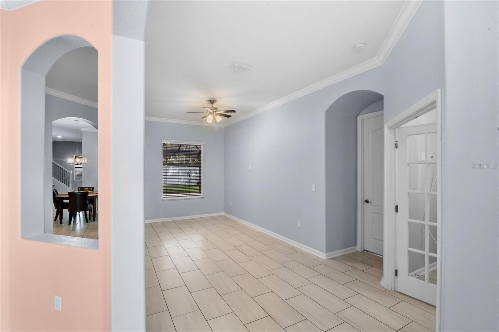 Image 9 of 40 For 410 Sauvignon Way