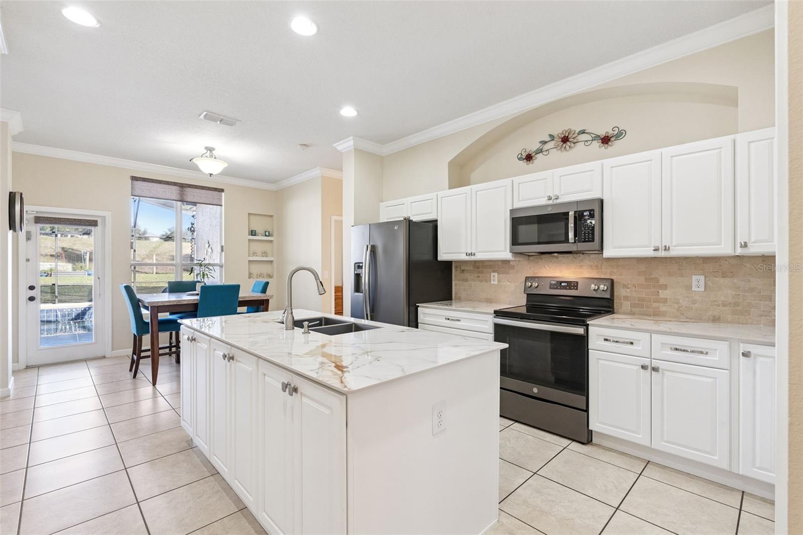 Image 13 of 36 For 10521 Via Lugano Court