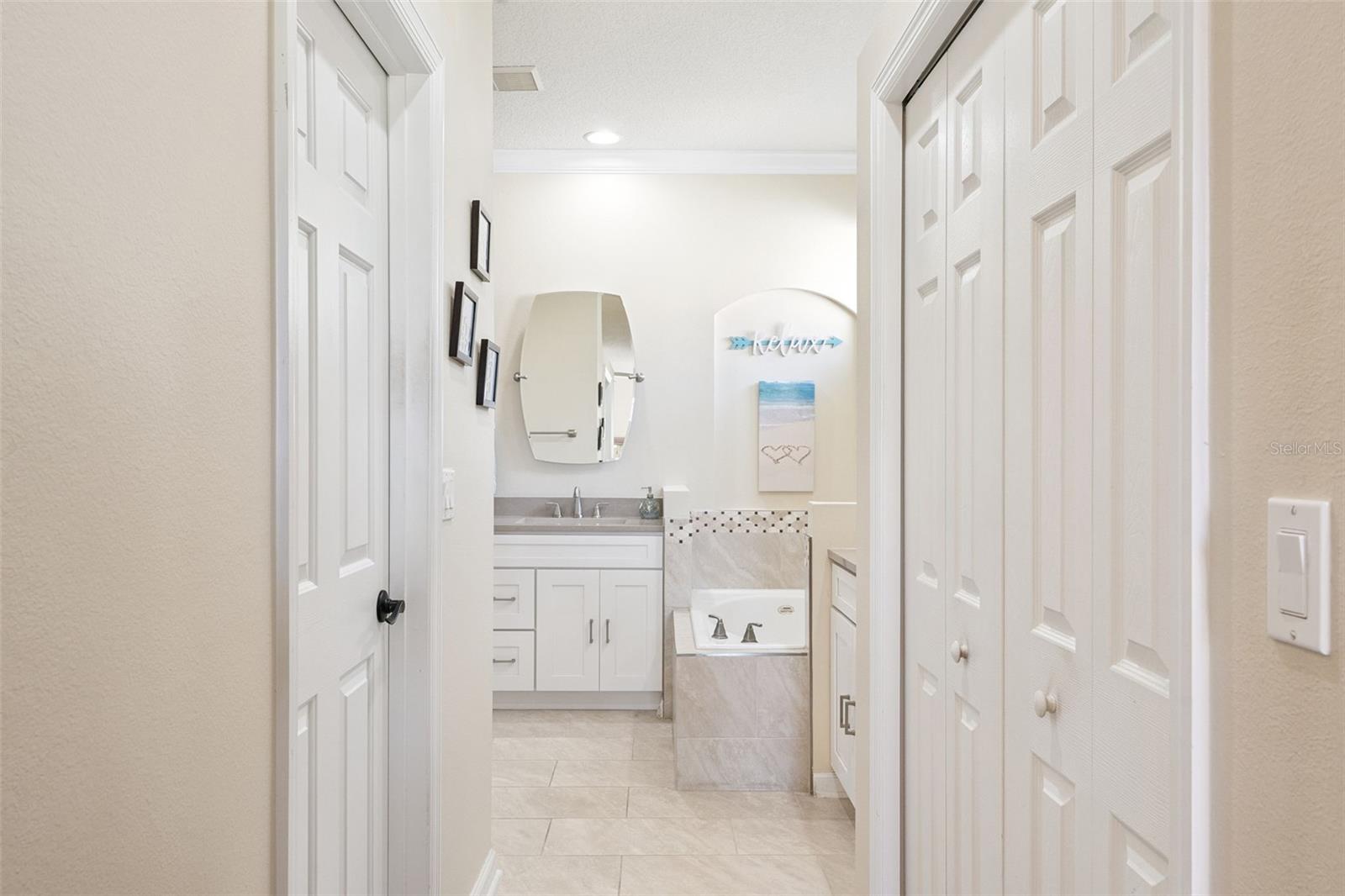 Image 18 of 36 For 10521 Via Lugano Court