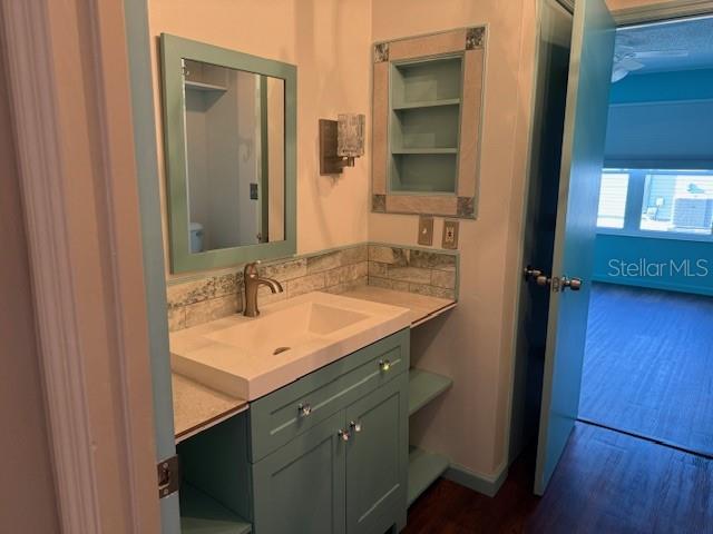 Image 10 of 17 For 706 Villita Lane