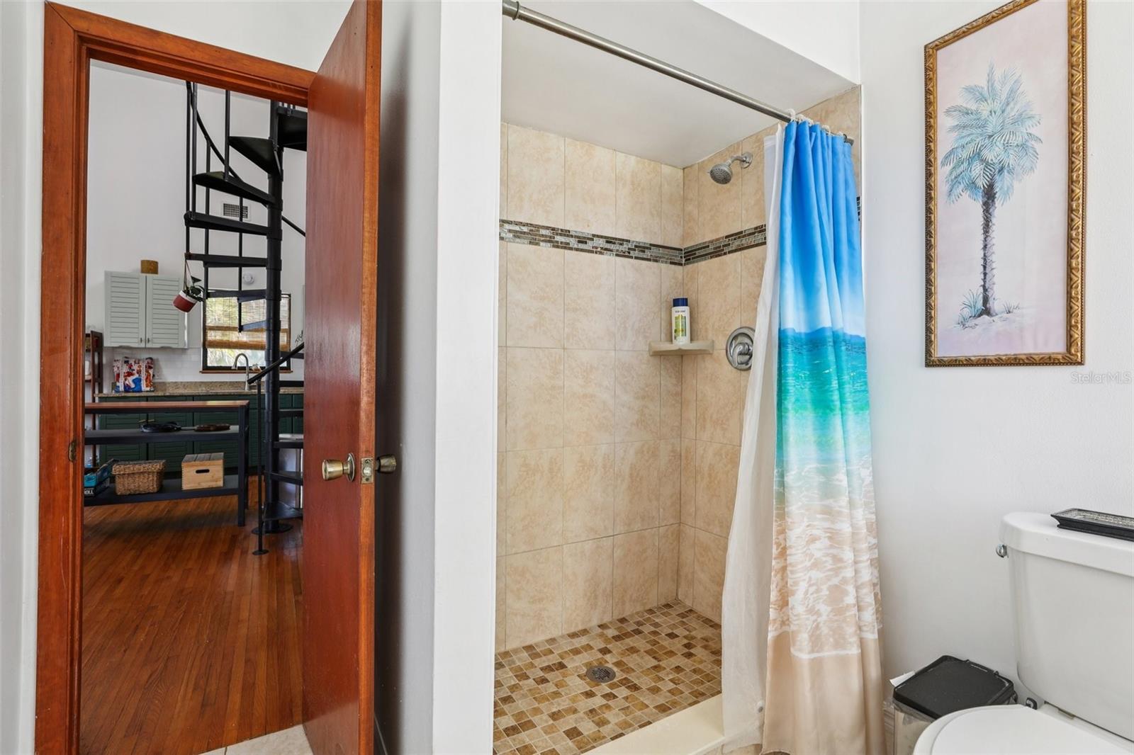 Image 18 of 65 For 51 Vip Island B