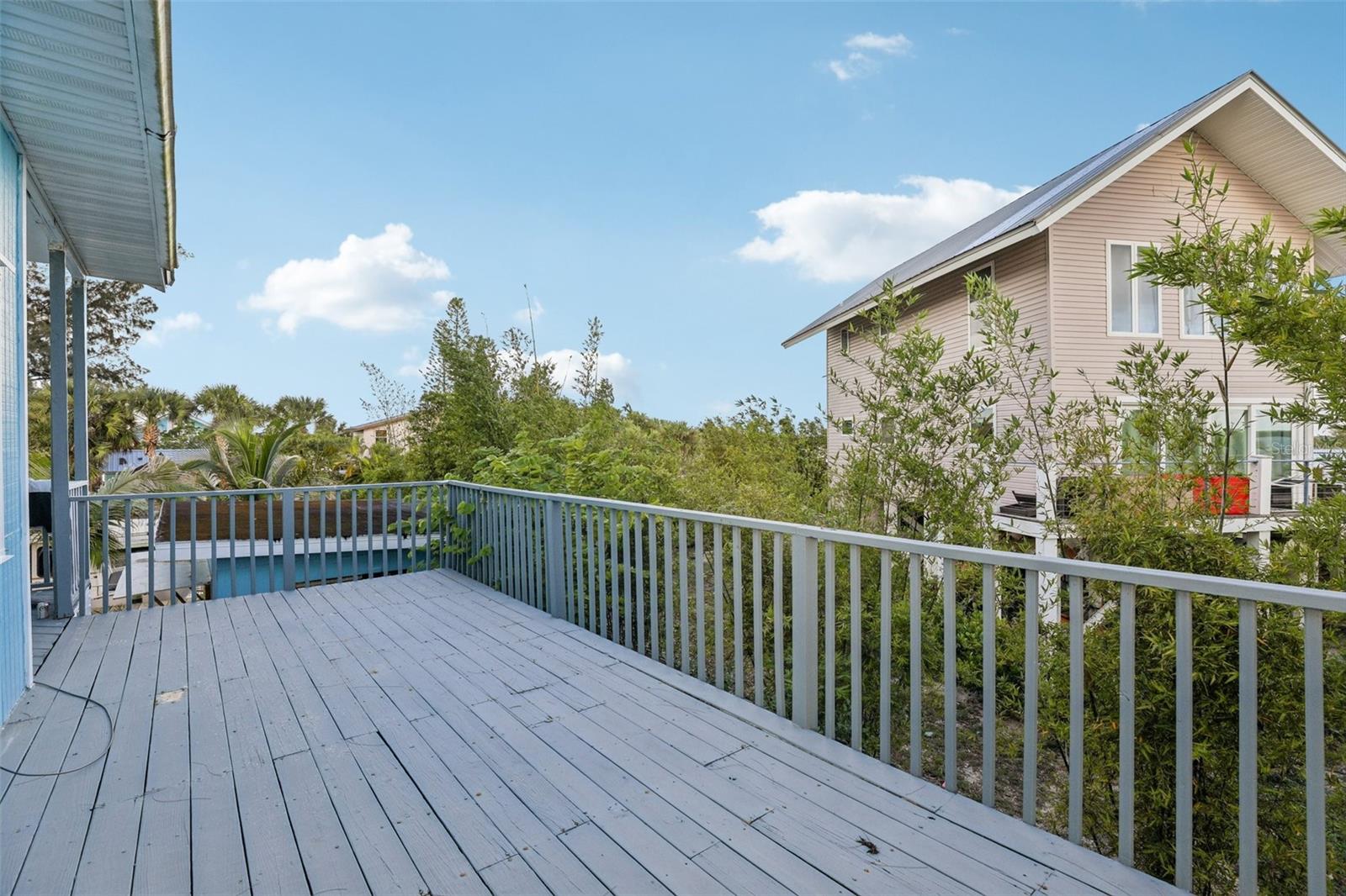 Image 33 of 65 For 51 Vip Island B