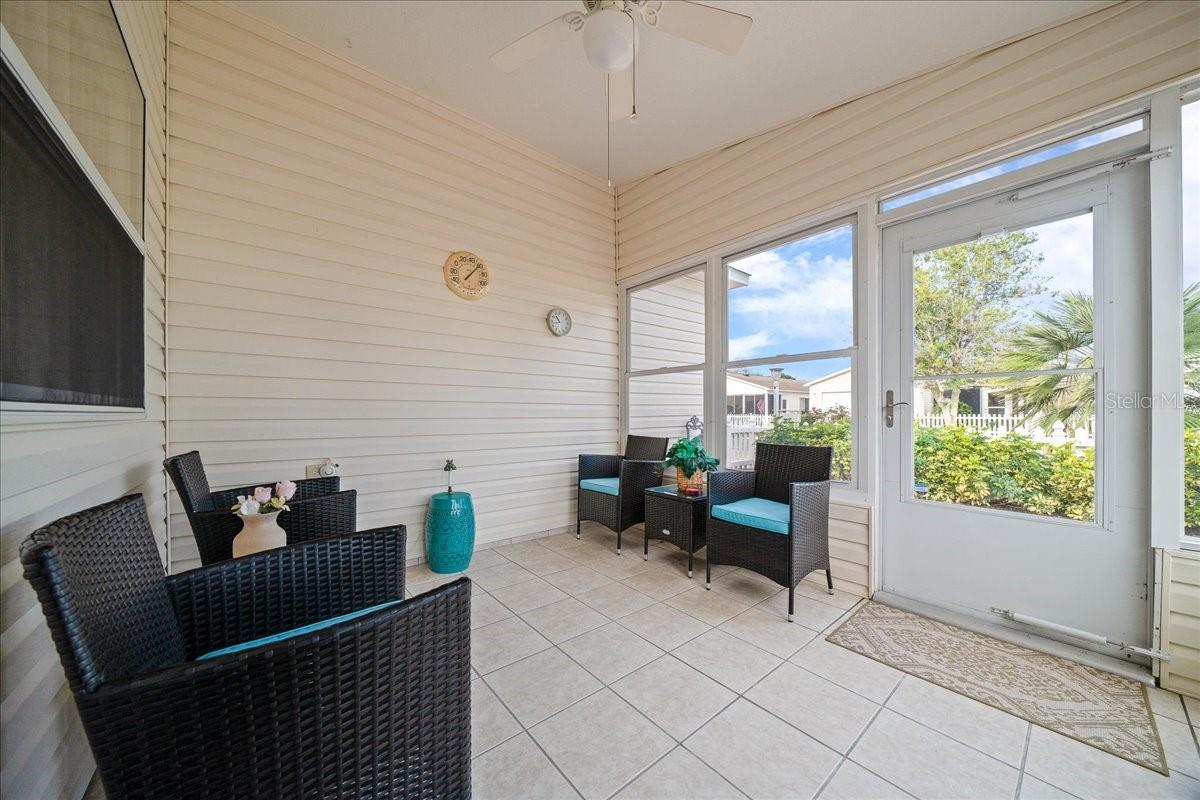 Image 37 of 56 For 2584 Acosta Court