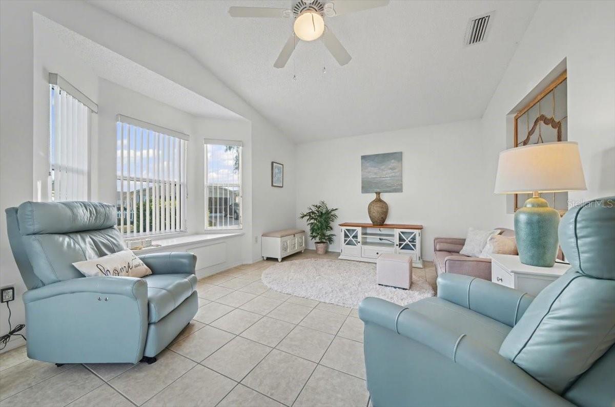 Image 4 of 56 For 2584 Acosta Court