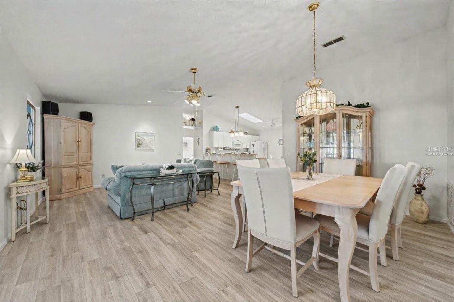 Image 8 of 56 For 2584 Acosta Court