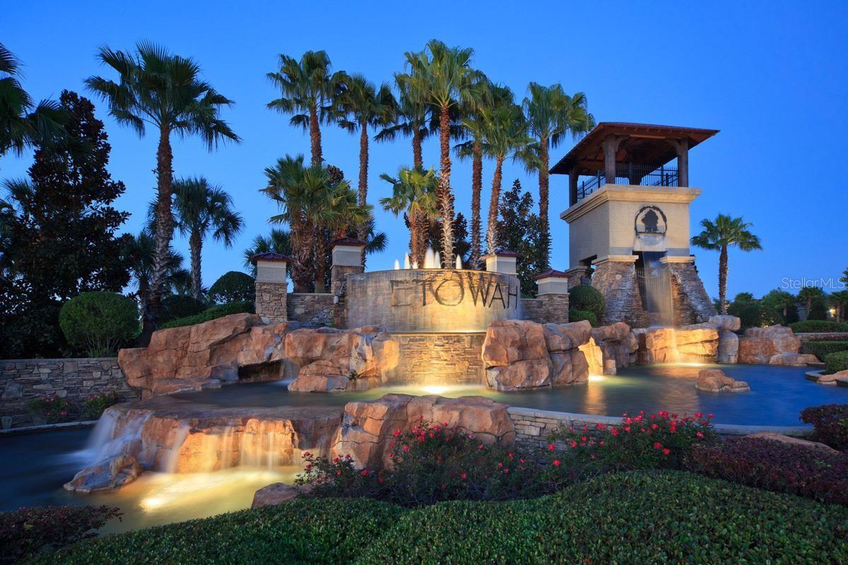 Image 2 of 32 For 3225 Landing View