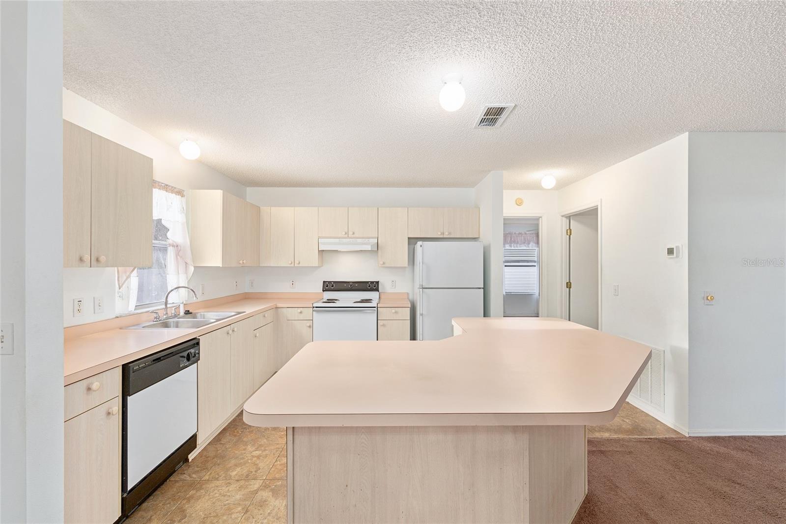 Image 9 of 21 For 1508 Yucatan Way