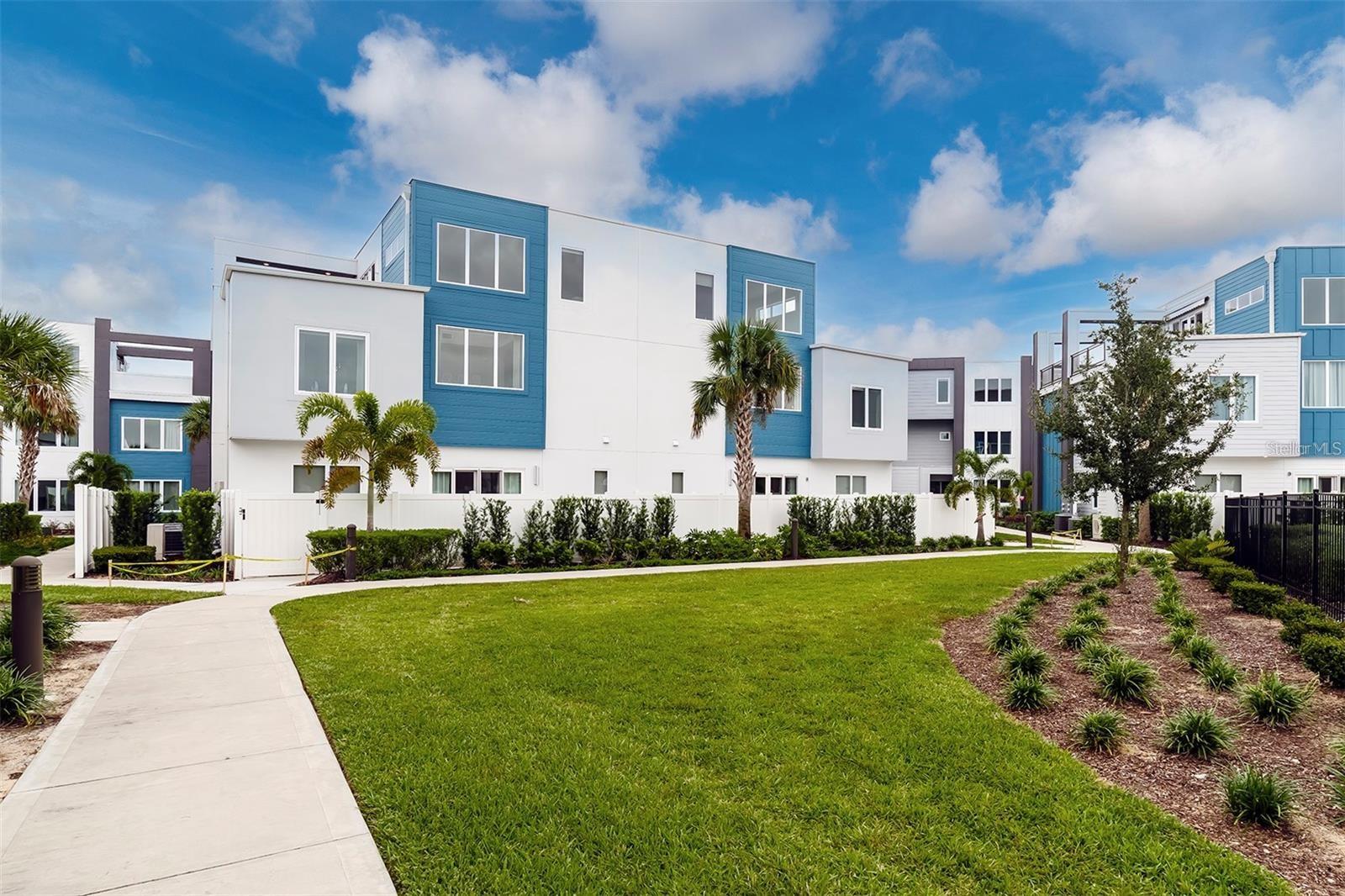 Image 29 of 43 For 7740 Sandy Ridge Drive 106