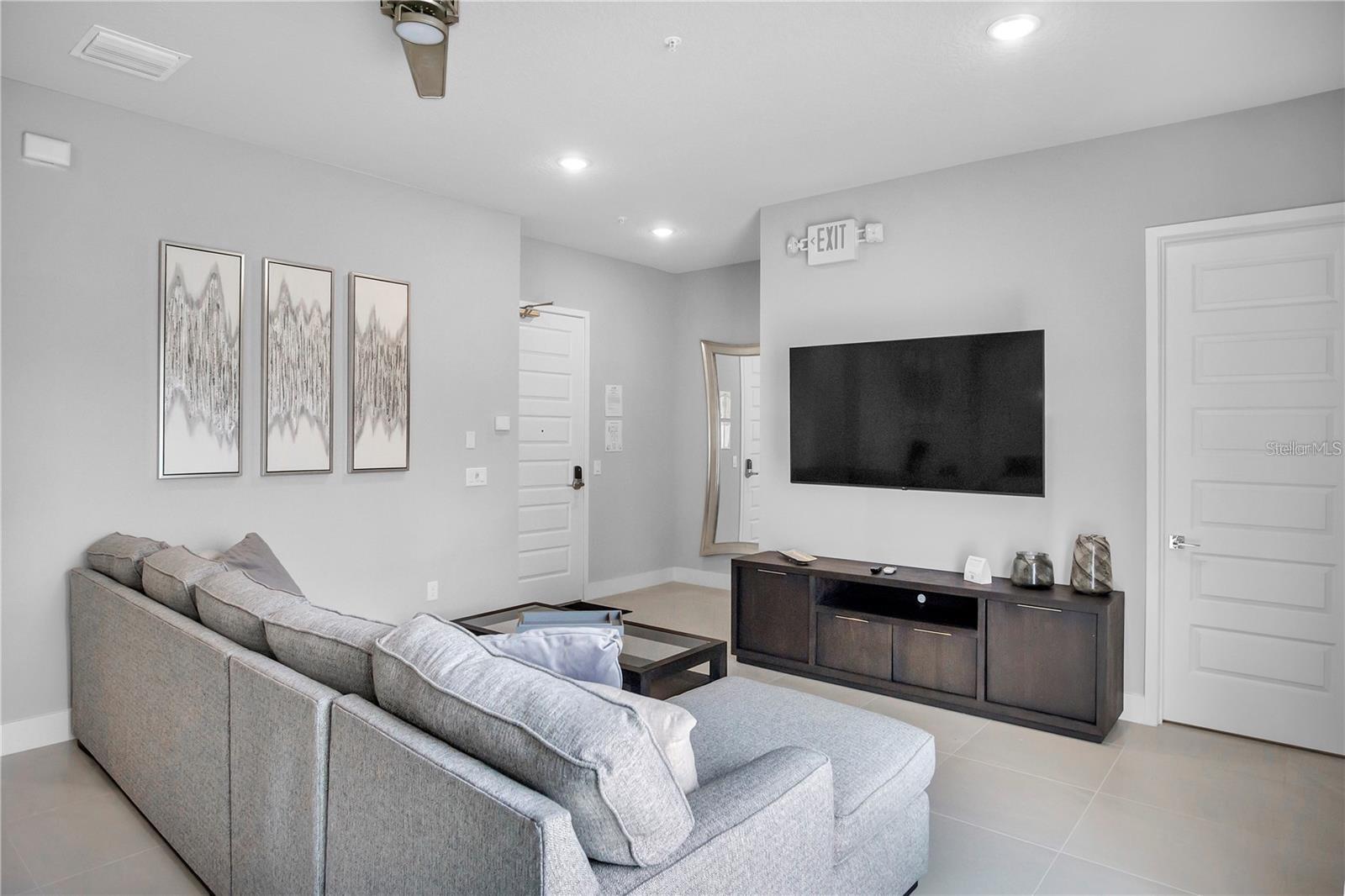 Image 9 of 43 For 7740 Sandy Ridge Drive 106