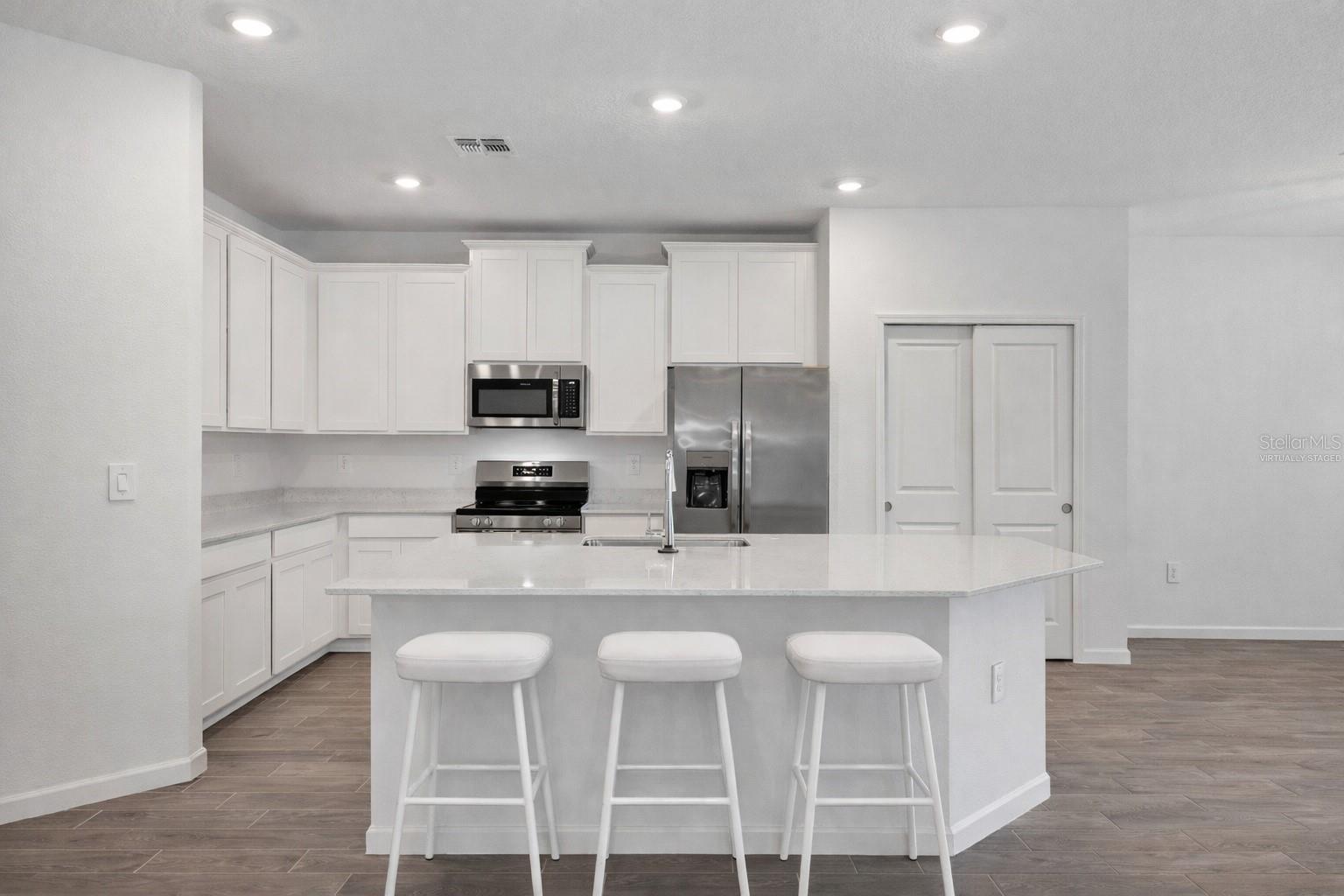 Image 6 of 34 For 19426 79th Street